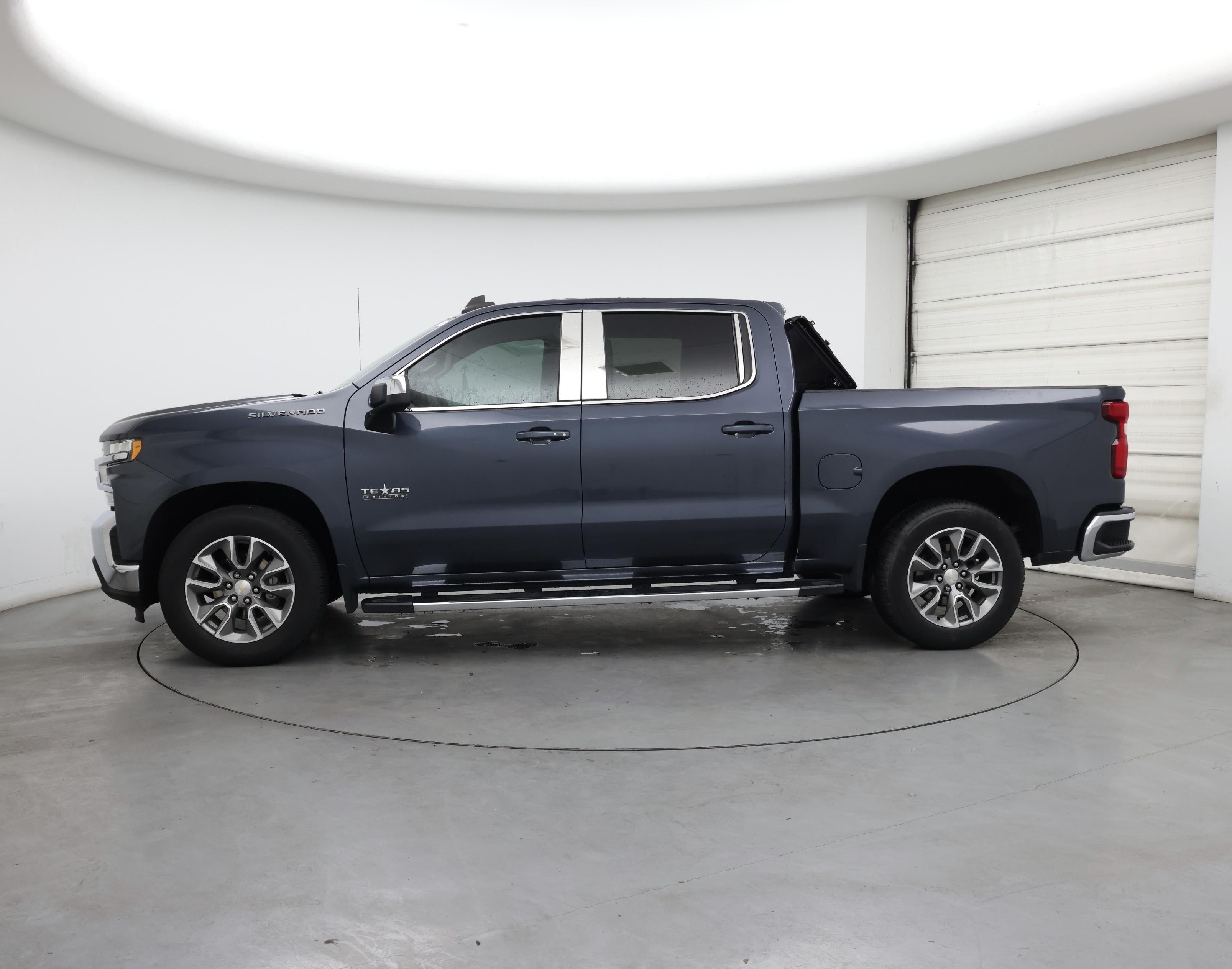 Thumbnail: 2021 Chevrolet Silverado 1500 - 3