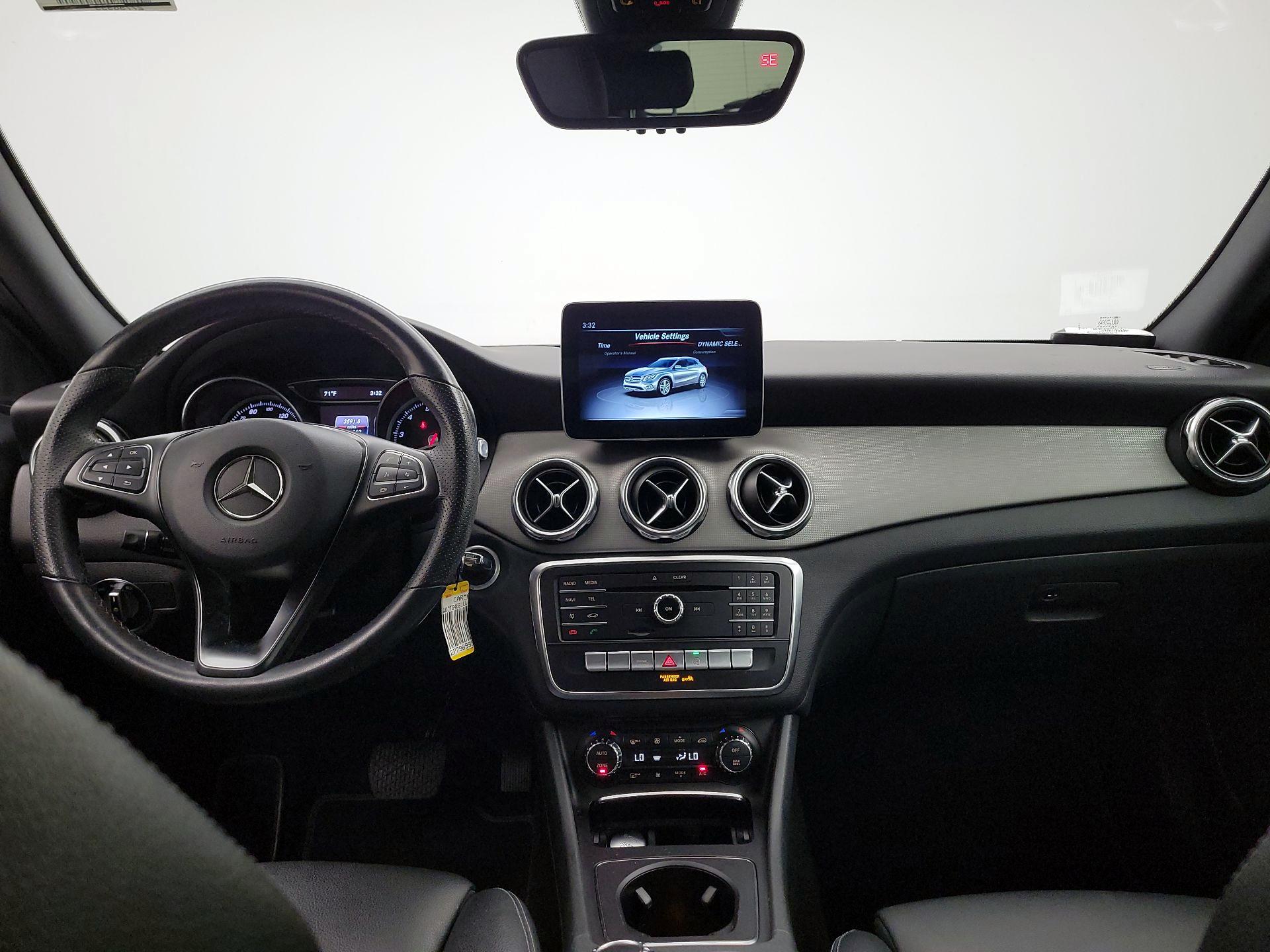 Thumbnail: 2020 Mercedes-Benz GLA - 9