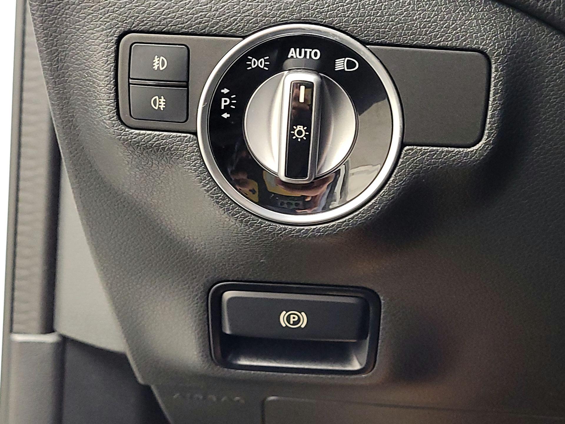 Thumbnail: 2020 Mercedes-Benz GLA - 13