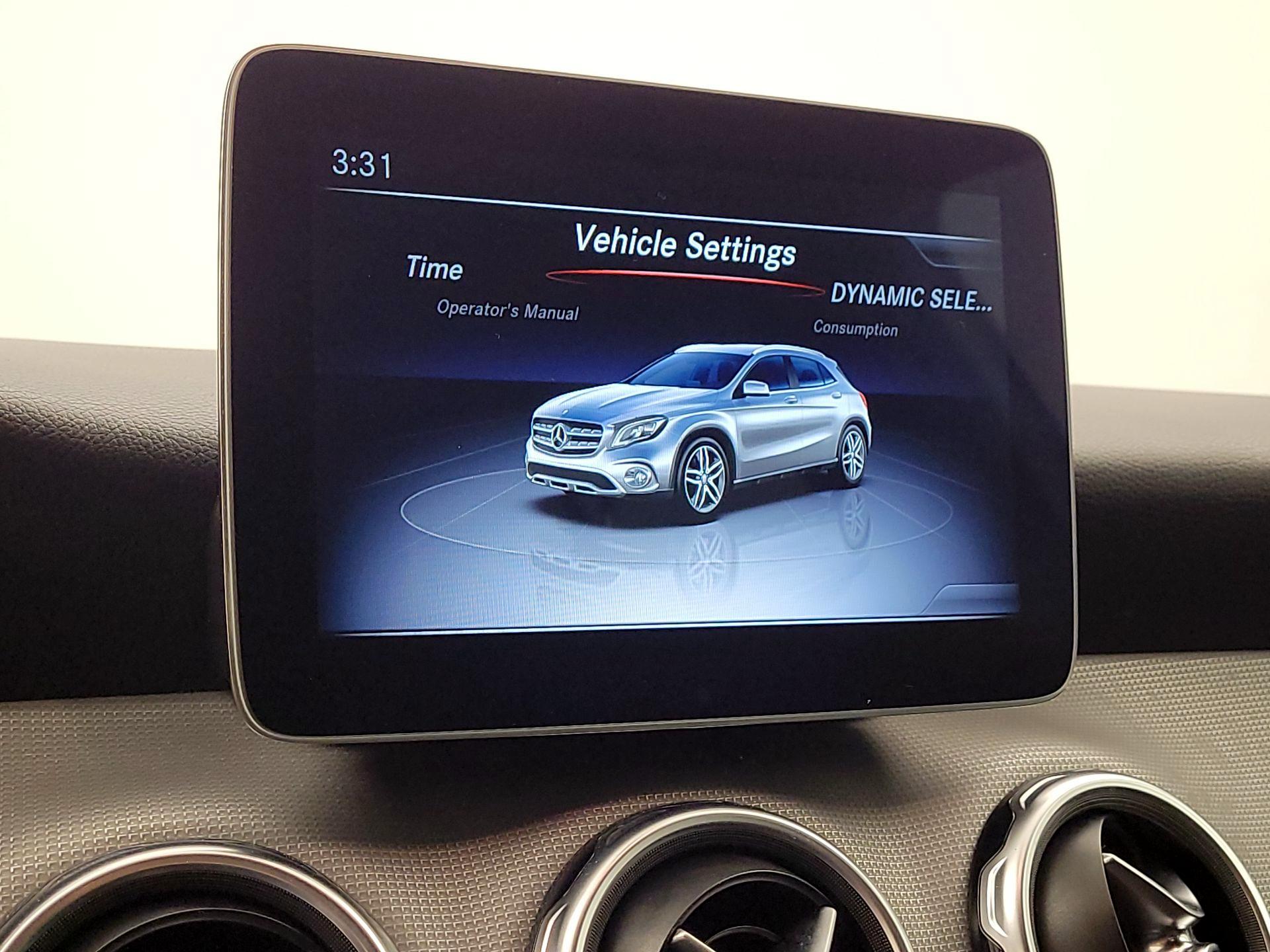 Thumbnail: 2020 Mercedes-Benz GLA - 15