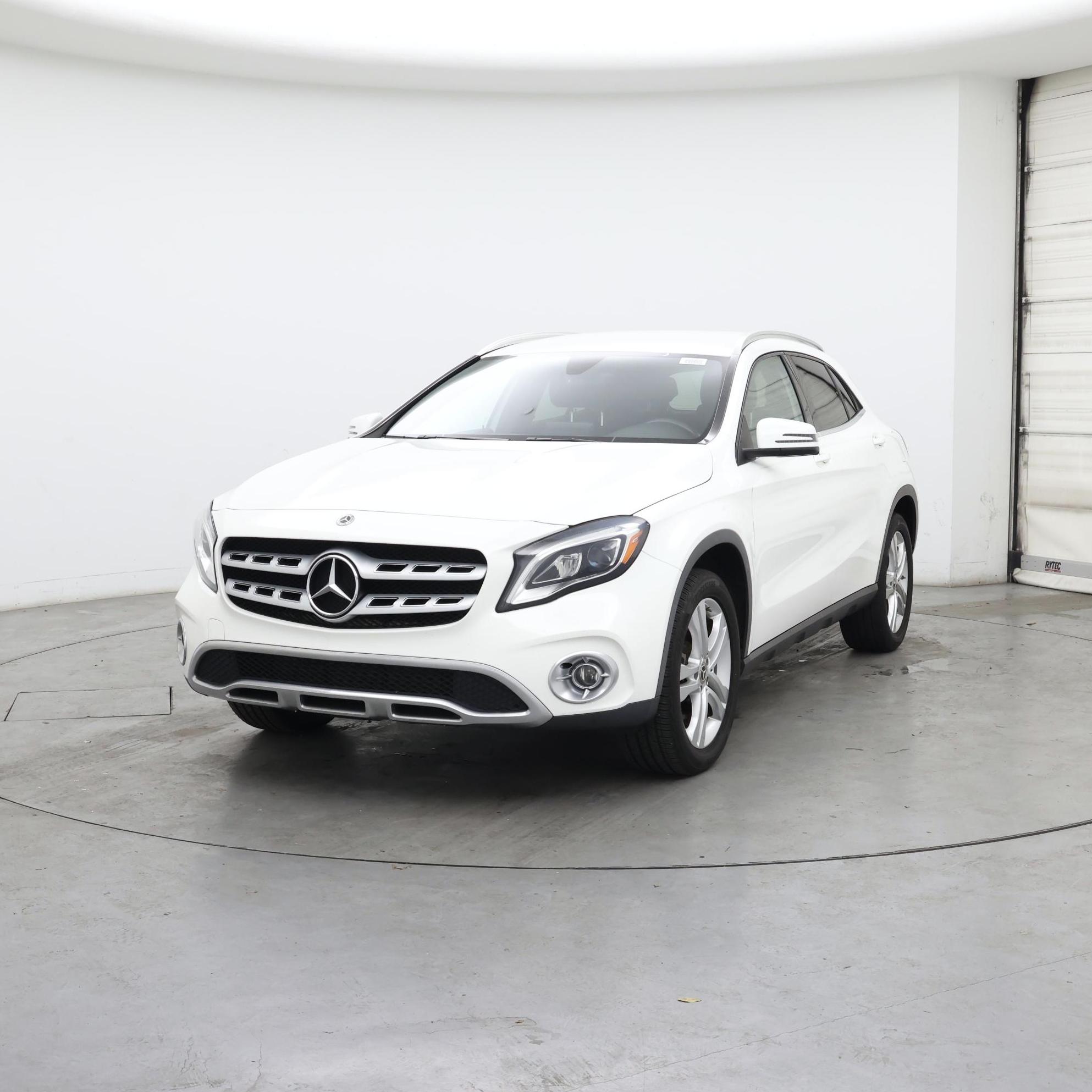 Thumbnail: 2020 Mercedes-Benz GLA - 4