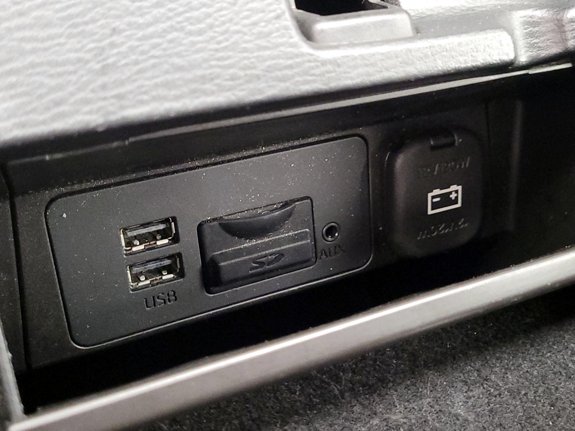 Thumbnail: 2014 Mazda Mazda3 - 18