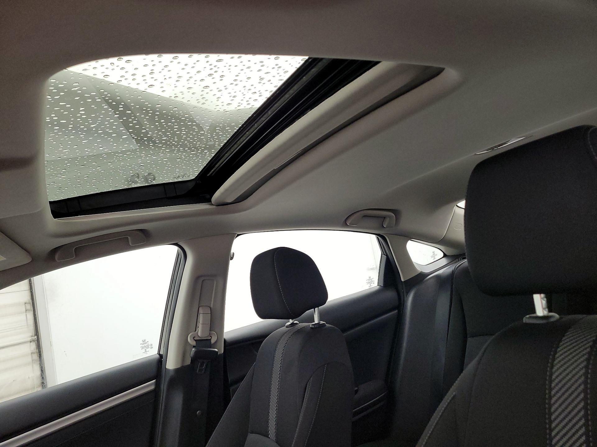 Thumbnail: 2018 Honda Civic - 18