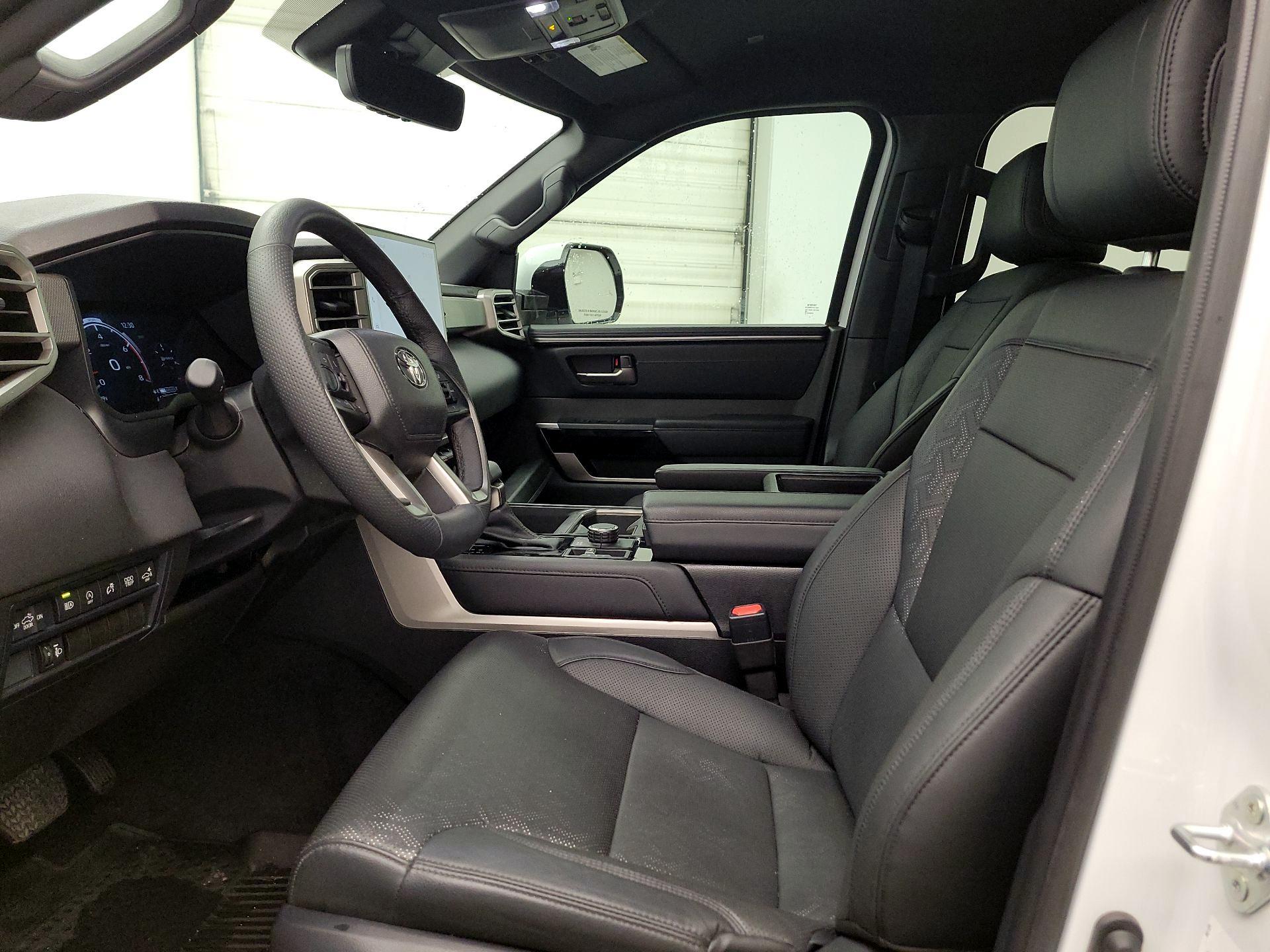 Thumbnail: 2025 Toyota Tundra - 11