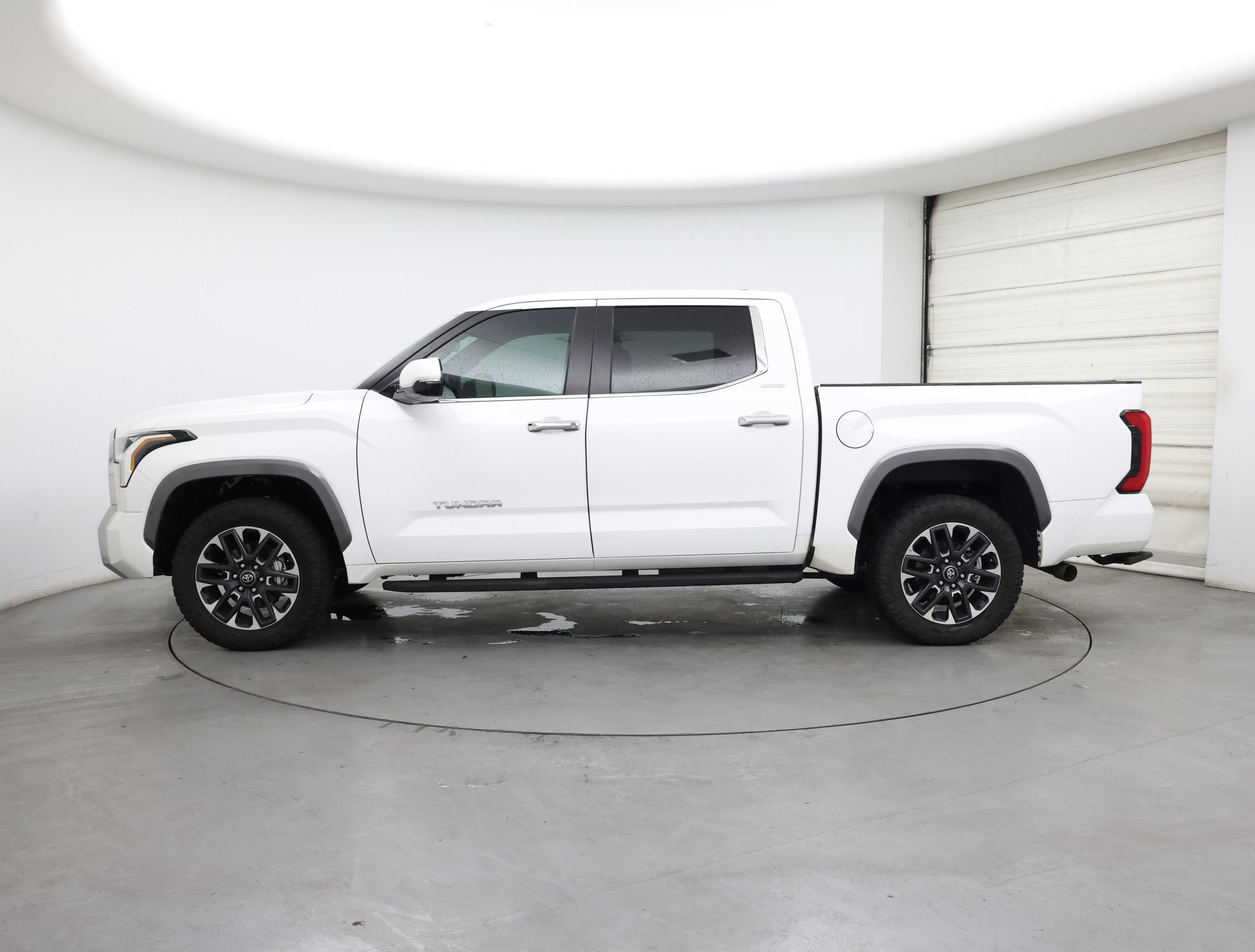 Thumbnail: 2025 Toyota Tundra - 3