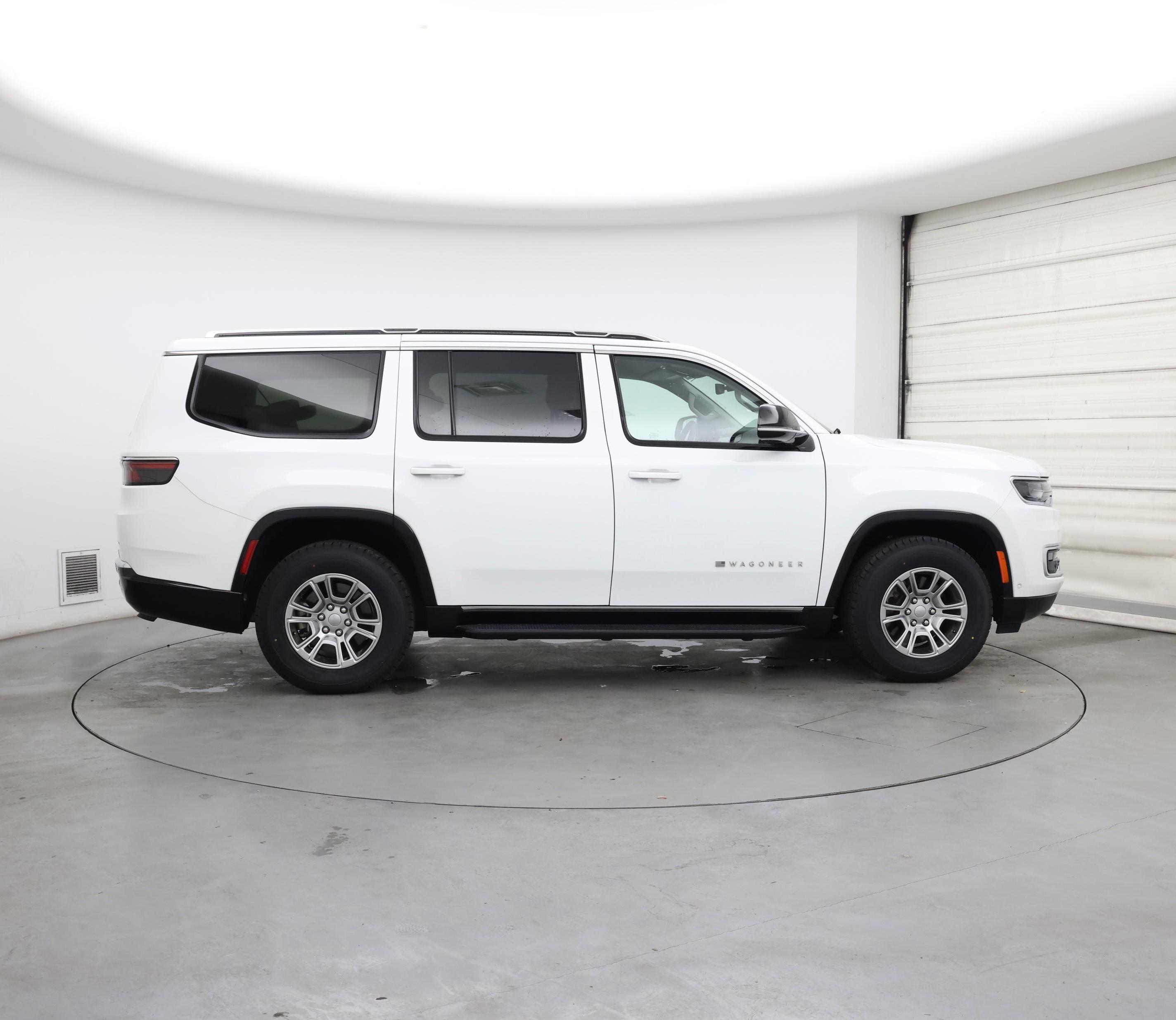 Thumbnail: 2023 Jeep Wagoneer - 7
