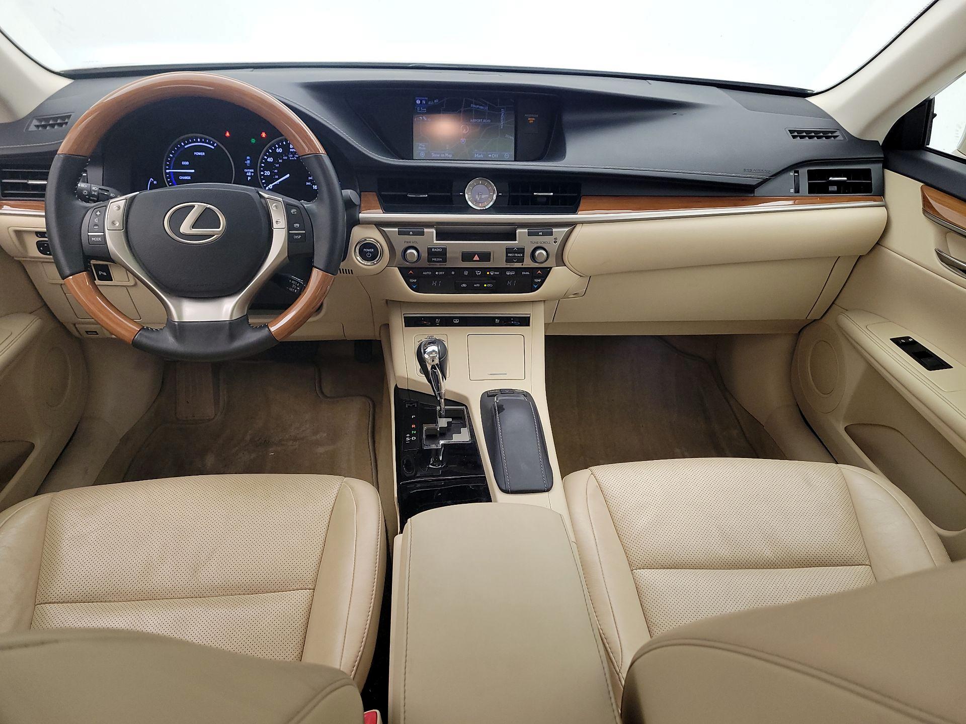 Thumbnail: 2014 Lexus ES - 9
