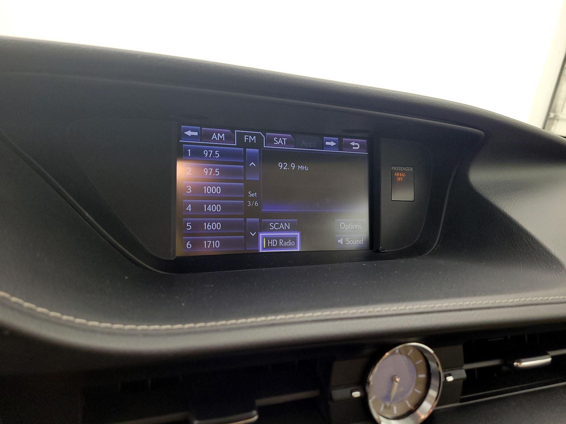 Thumbnail: 2014 Lexus ES - 15