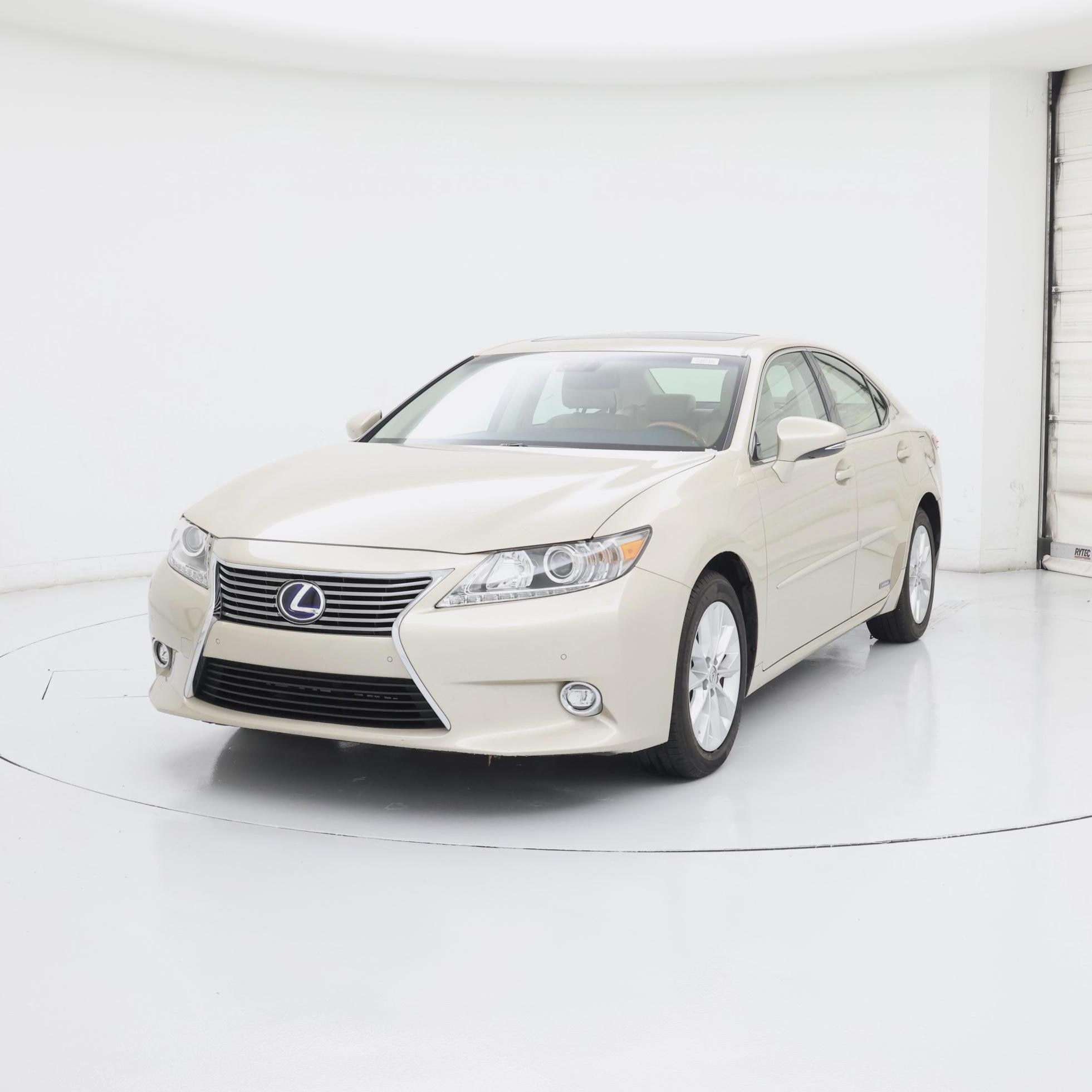 Thumbnail: 2014 Lexus ES - 4