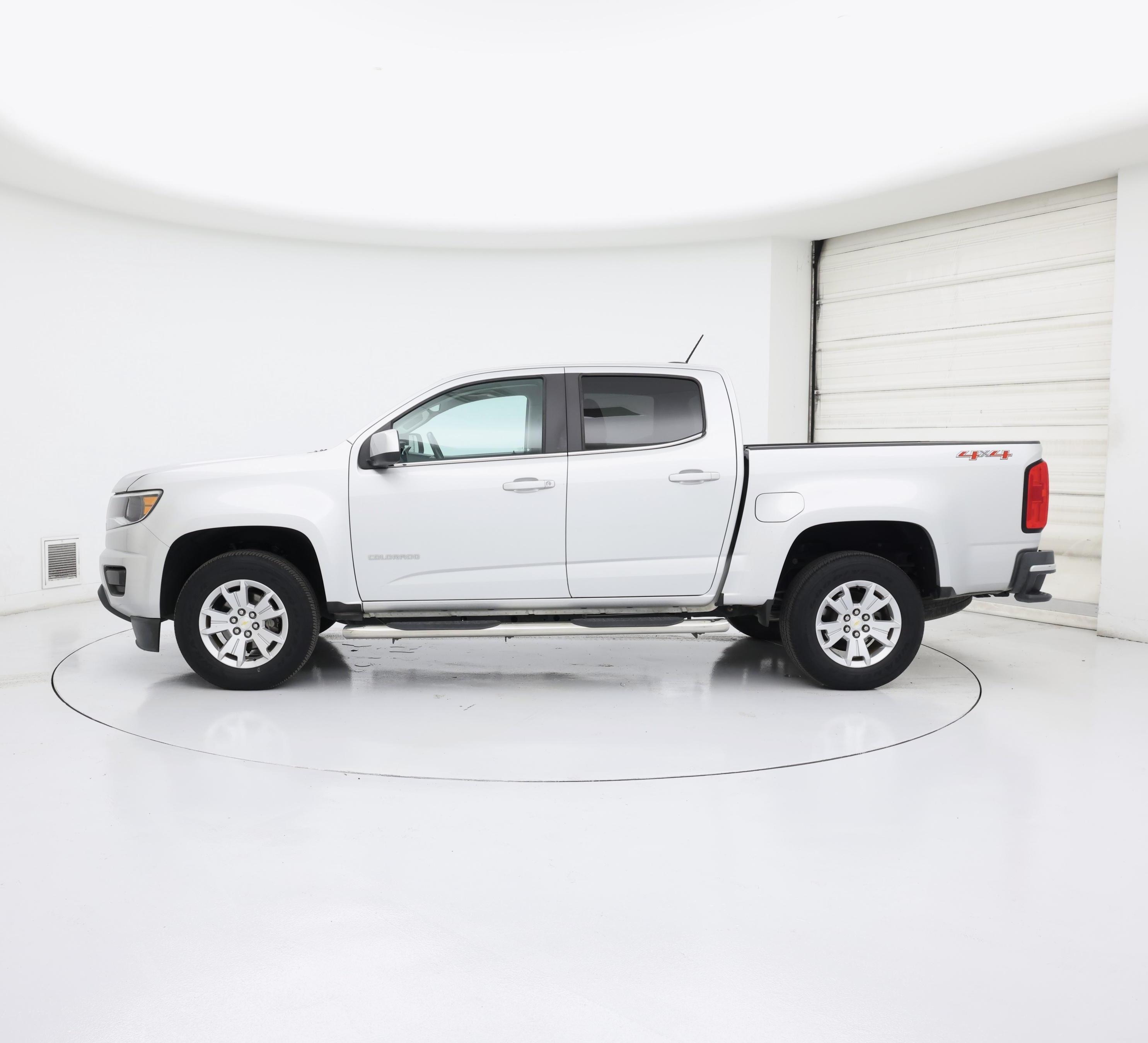 Thumbnail: 2018 Chevrolet Colorado - 3