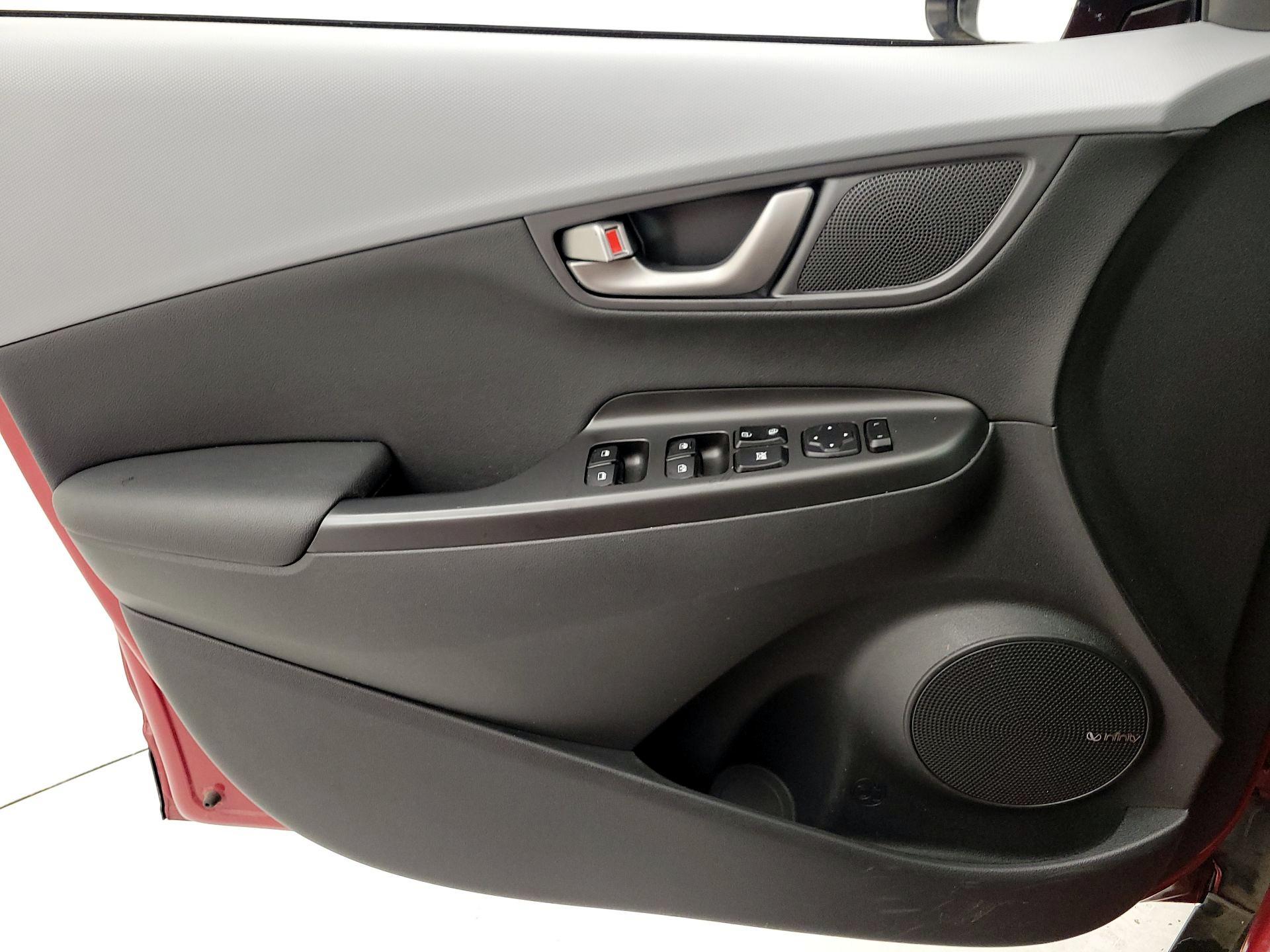 Thumbnail: 2020 Hyundai Kona - 12