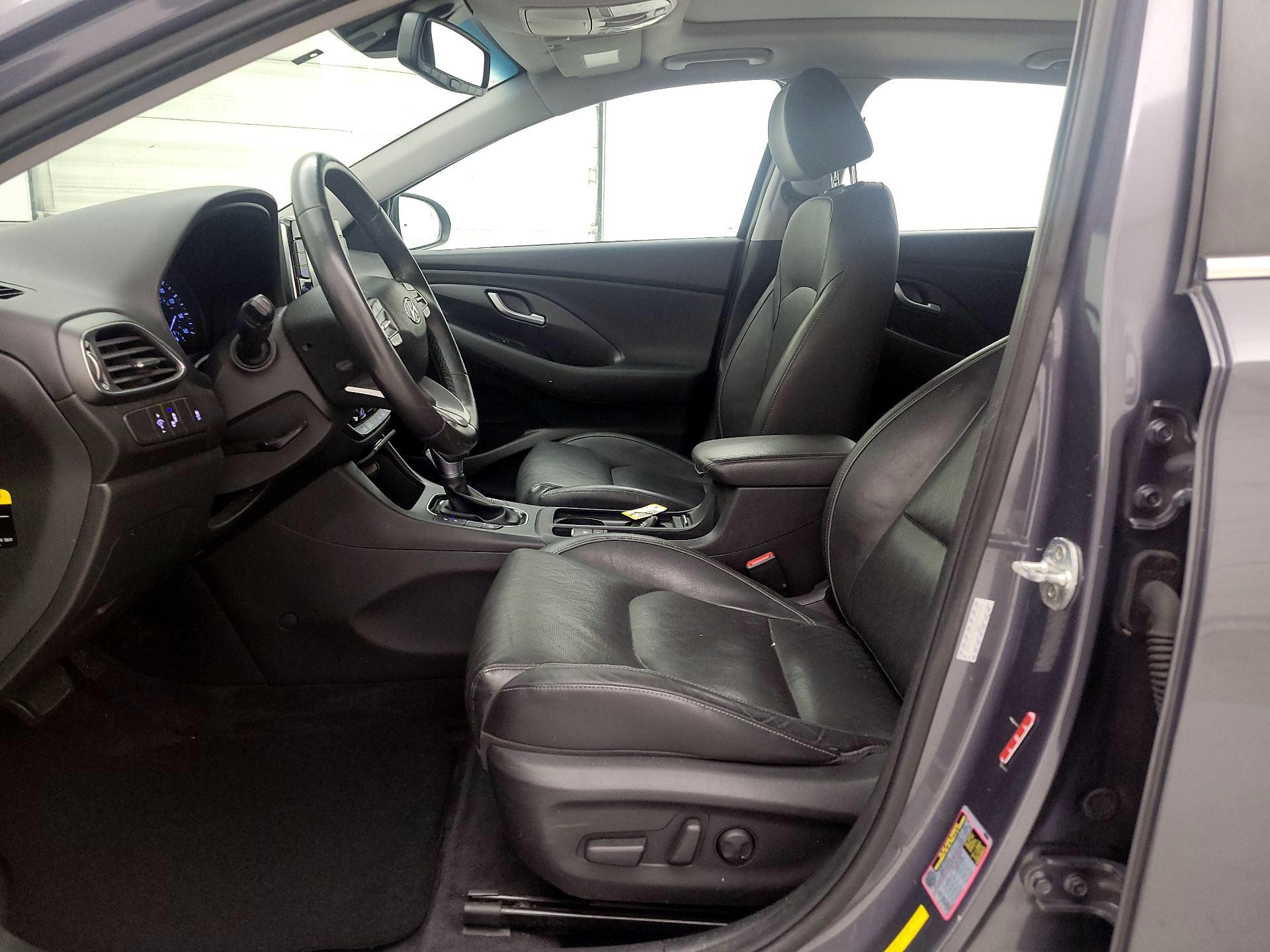 Thumbnail: 2018 Hyundai Elantra - 11