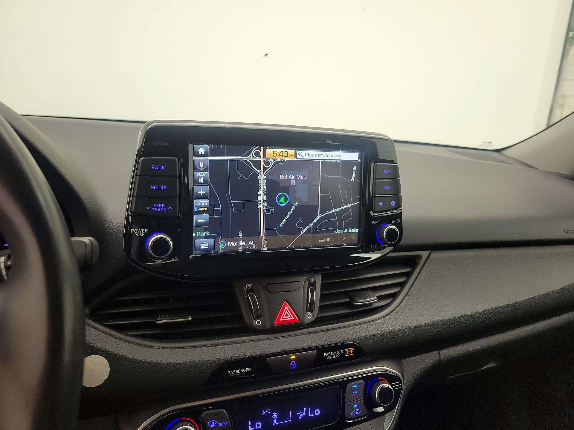 Thumbnail: 2018 Hyundai Elantra - 13