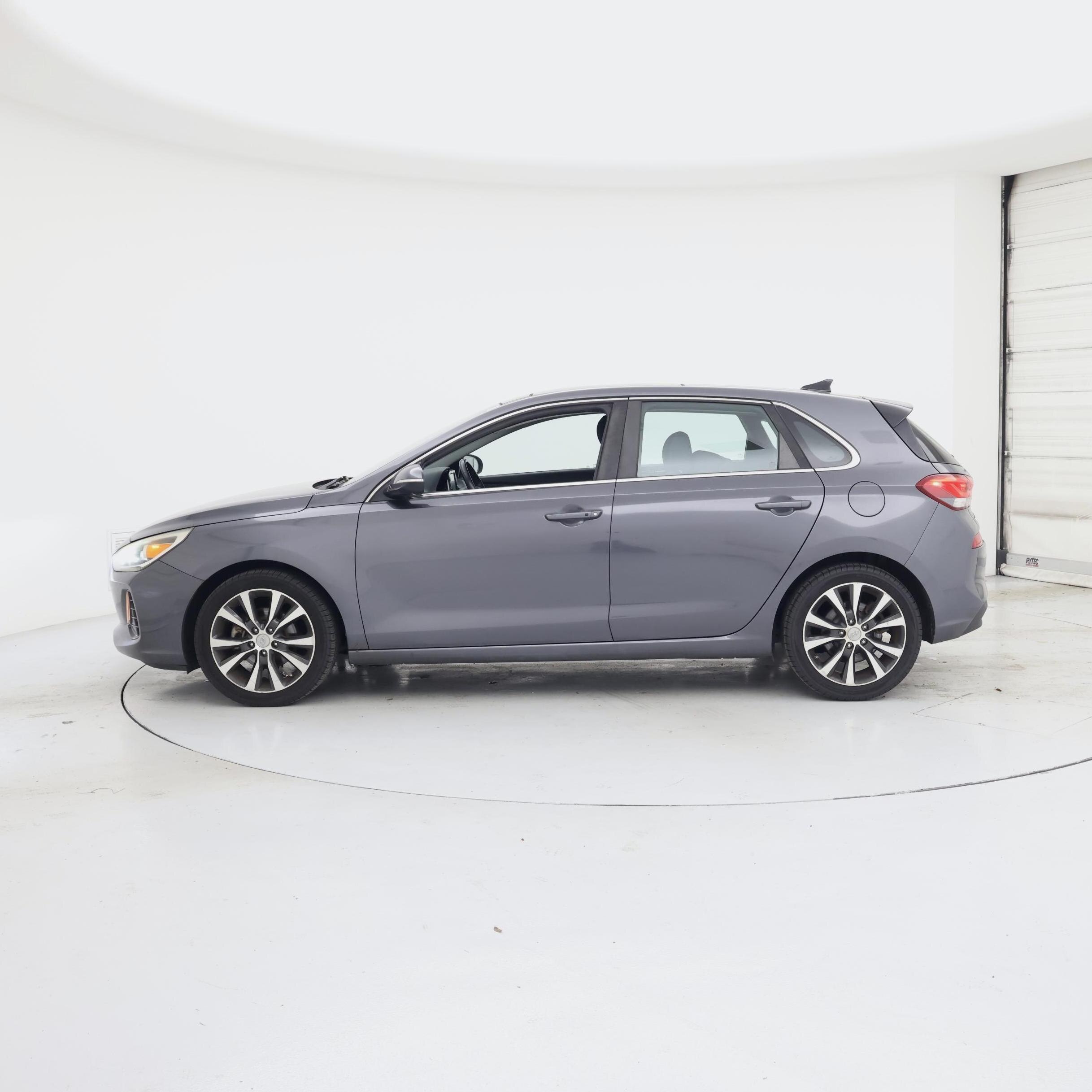 Thumbnail: 2018 Hyundai Elantra - 3