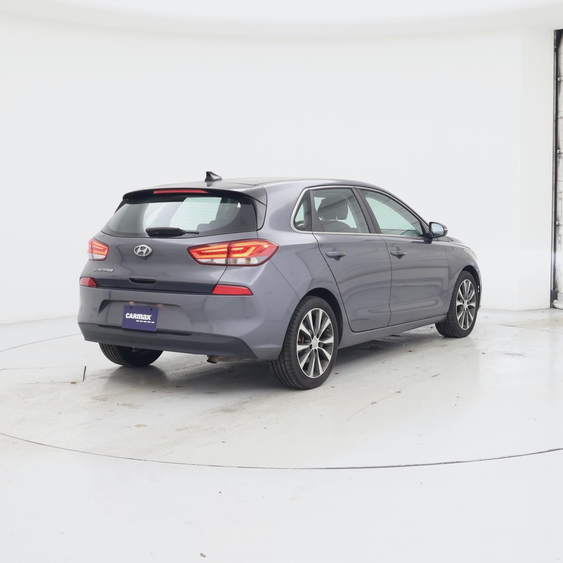 Thumbnail: 2018 Hyundai Elantra - 8