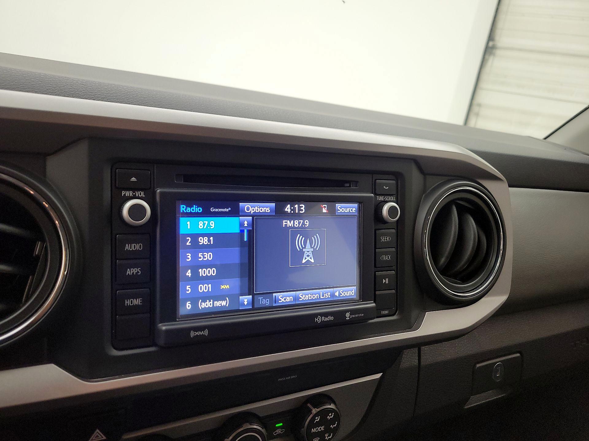 Thumbnail: 2019 Toyota Tacoma - 13