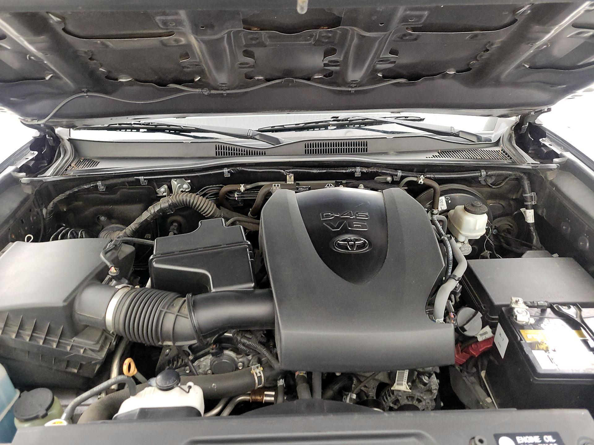 Thumbnail: 2019 Toyota Tacoma - 17