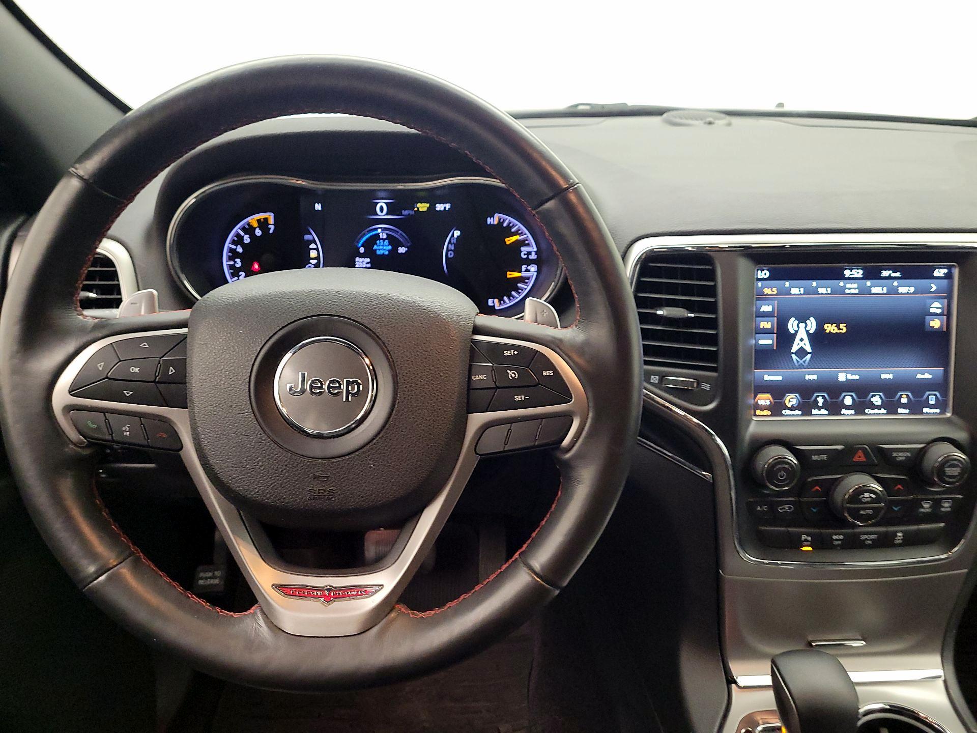 Thumbnail: 2018 Jeep Grand Cherokee - 10