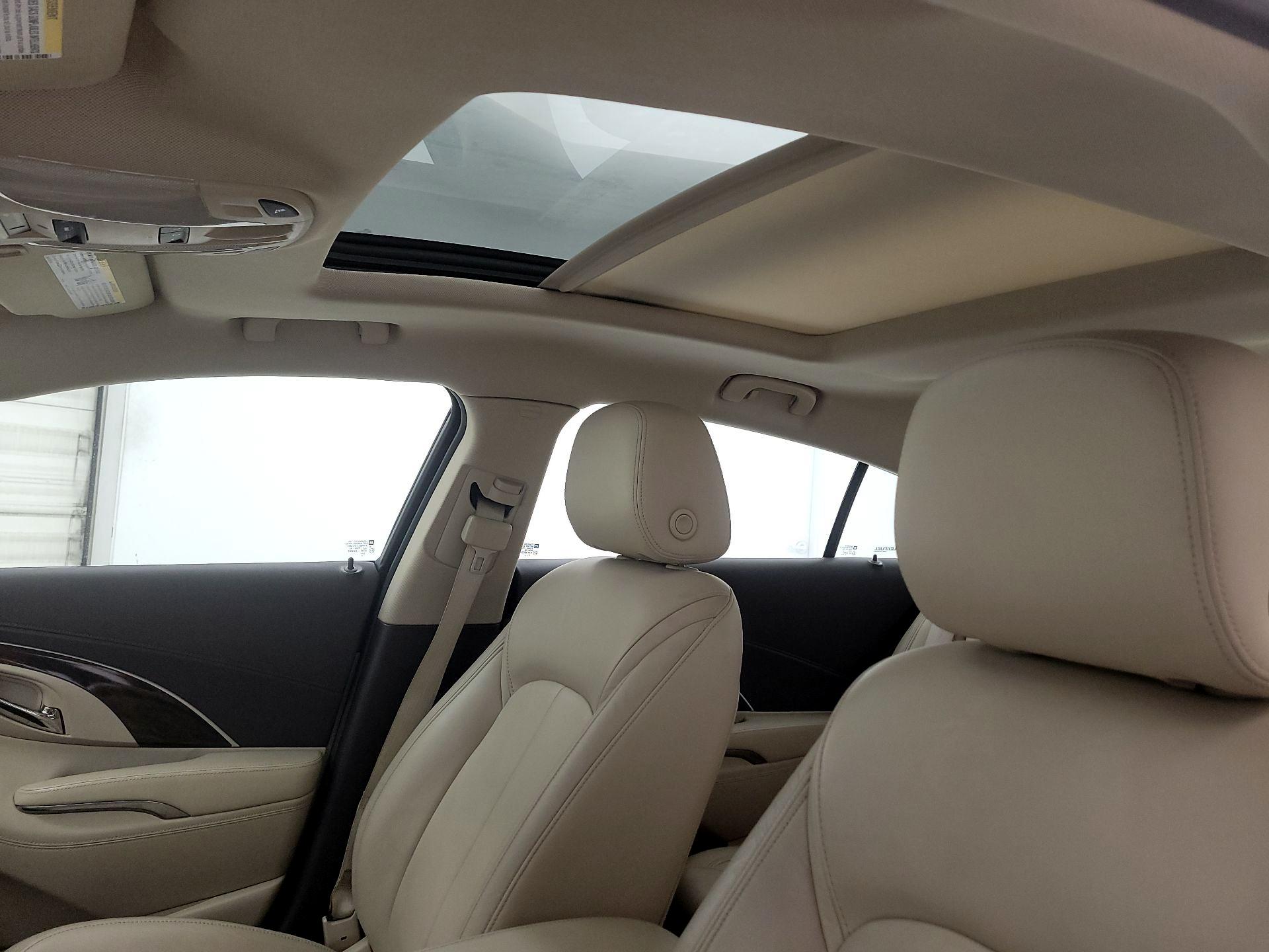 Thumbnail: 2016 Buick LaCrosse - 19