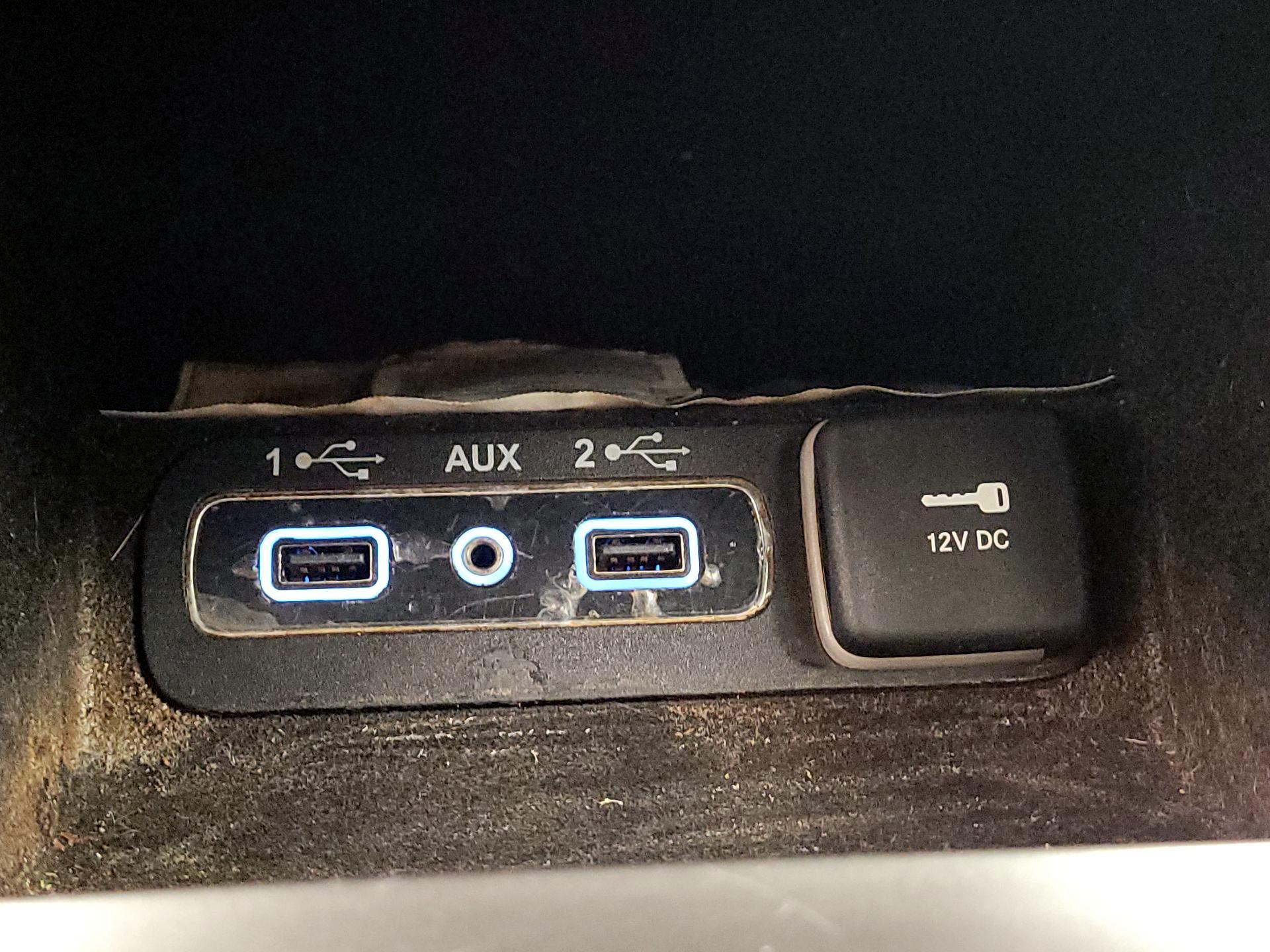 Thumbnail: 2019 Jeep Grand Cherokee - 18