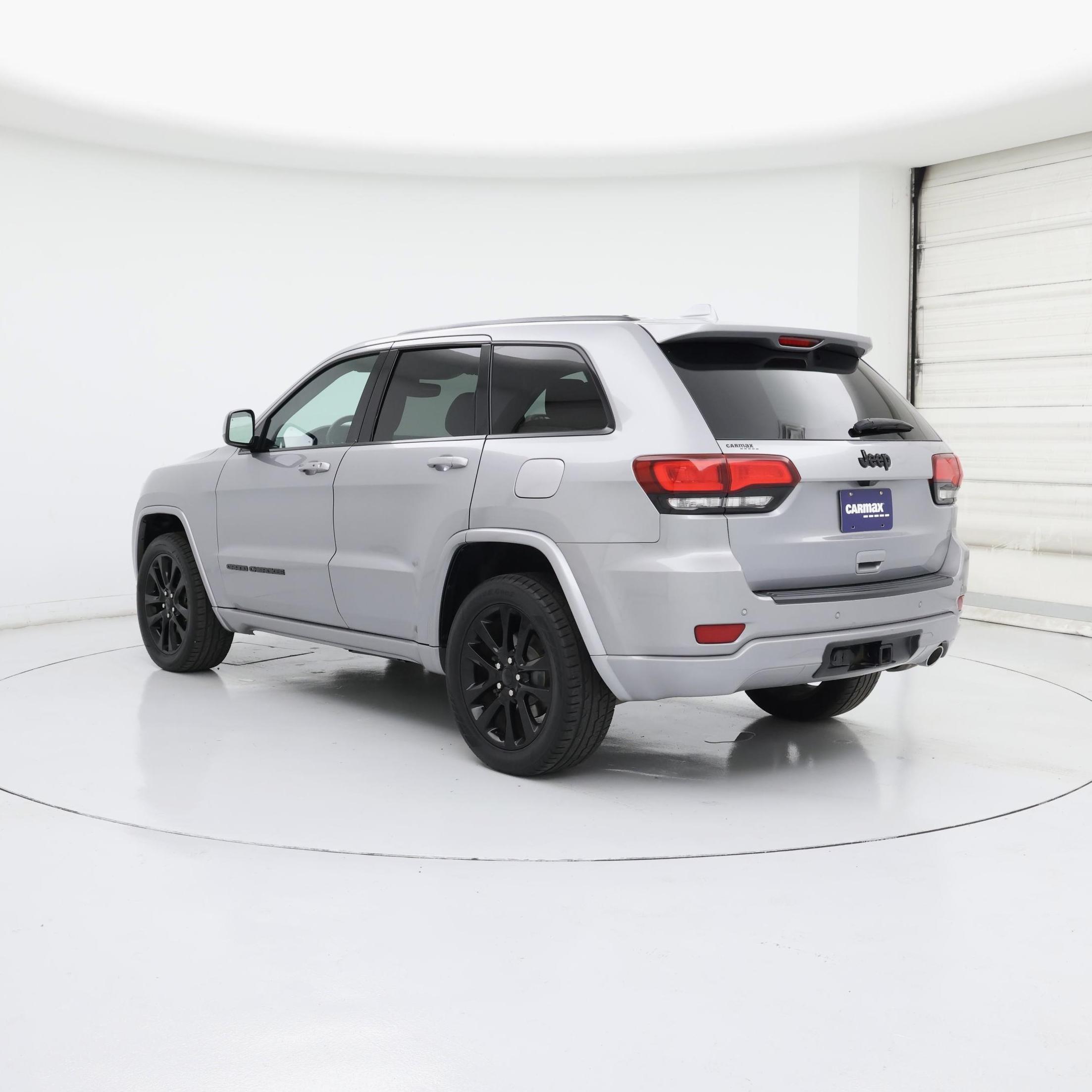 Thumbnail: 2019 Jeep Grand Cherokee - 2