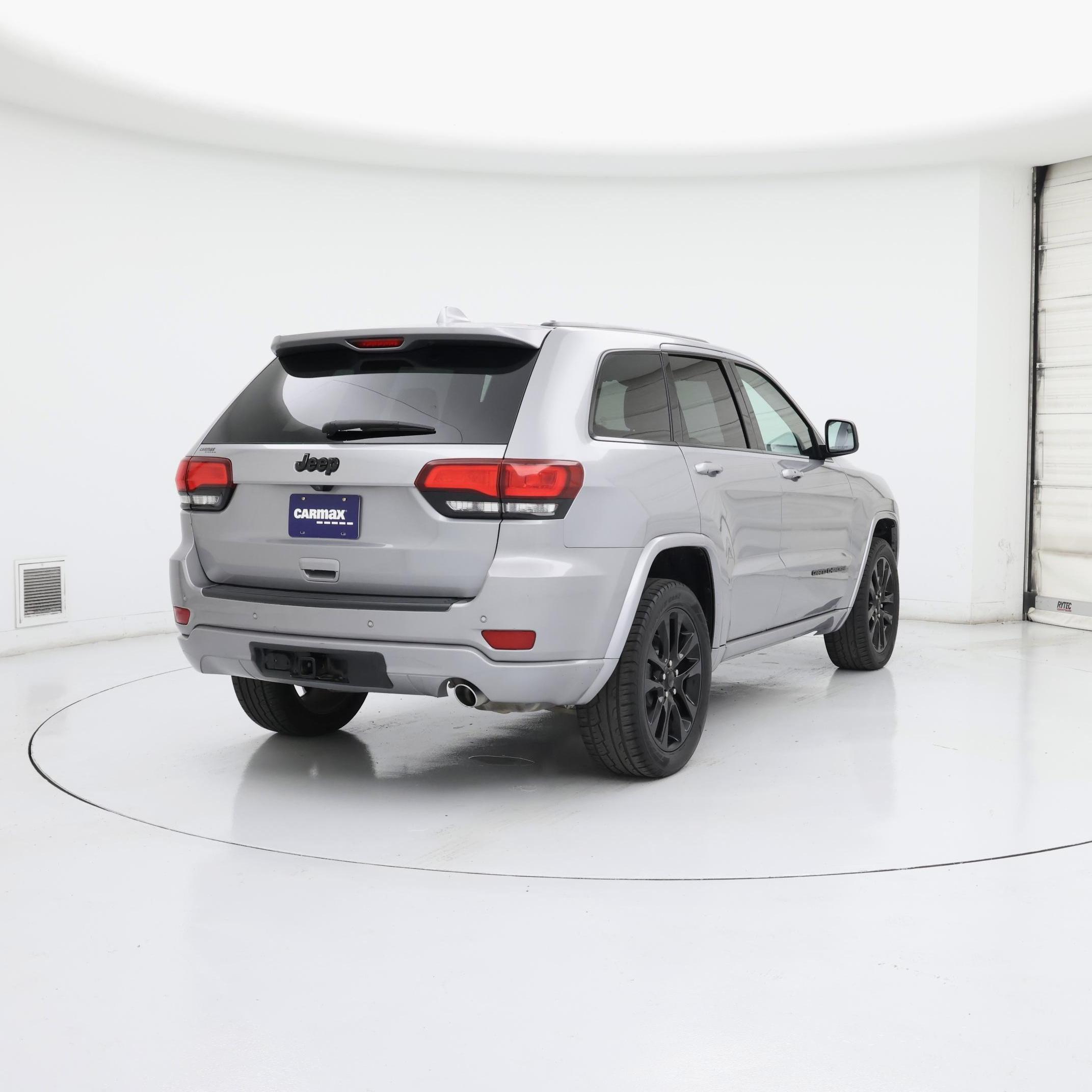 Thumbnail: 2019 Jeep Grand Cherokee - 8