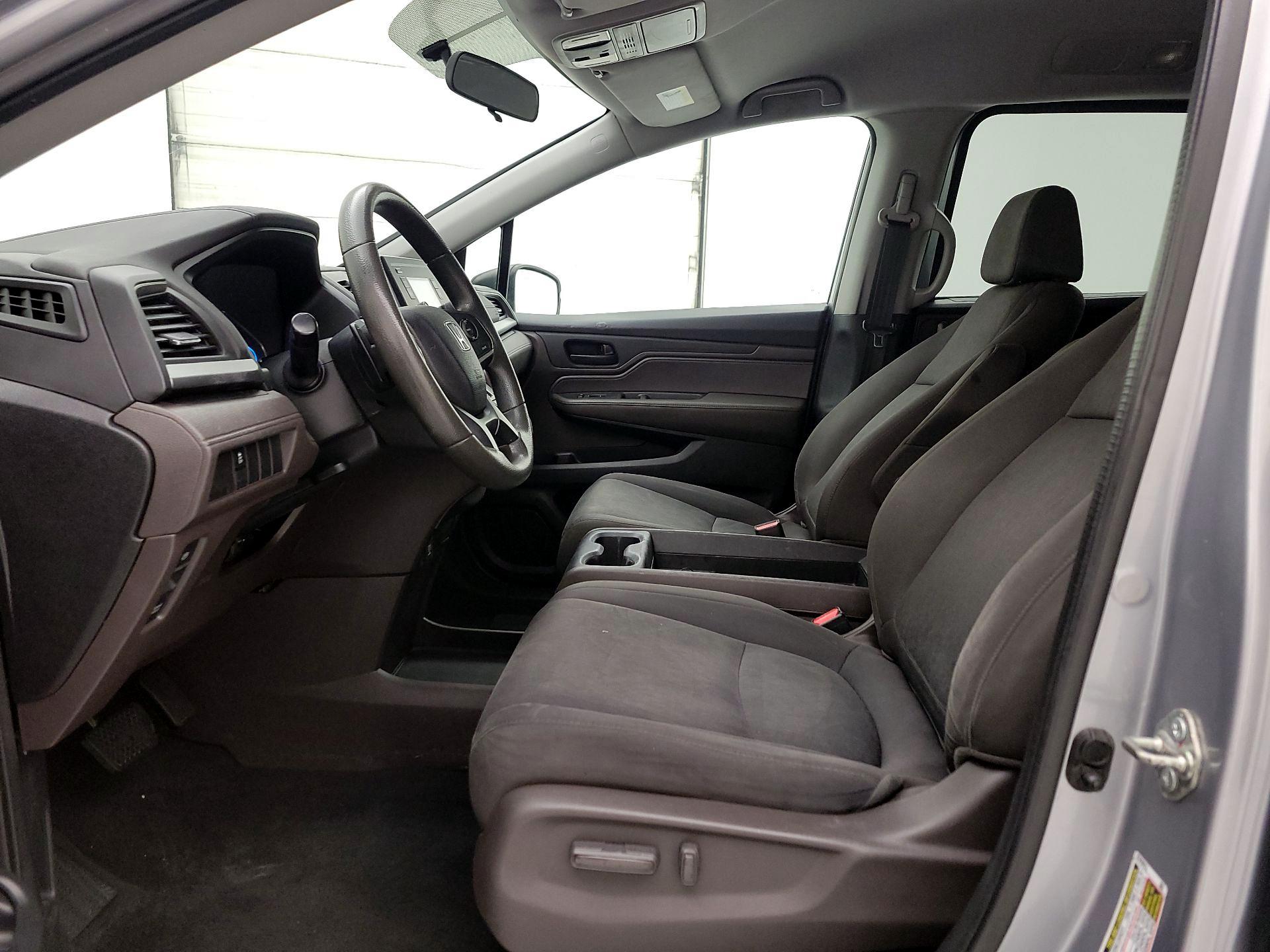 Thumbnail: 2018 Honda Odyssey - 11