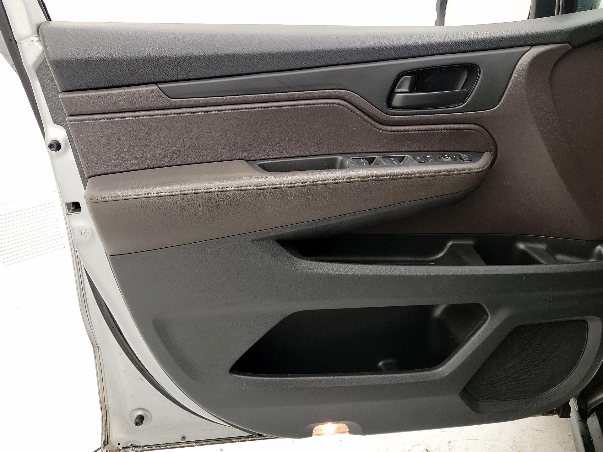 Thumbnail: 2018 Honda Odyssey - 12