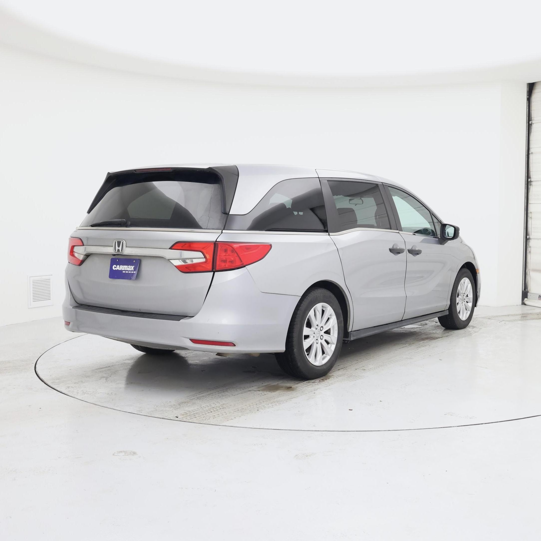 Thumbnail: 2018 Honda Odyssey - 8