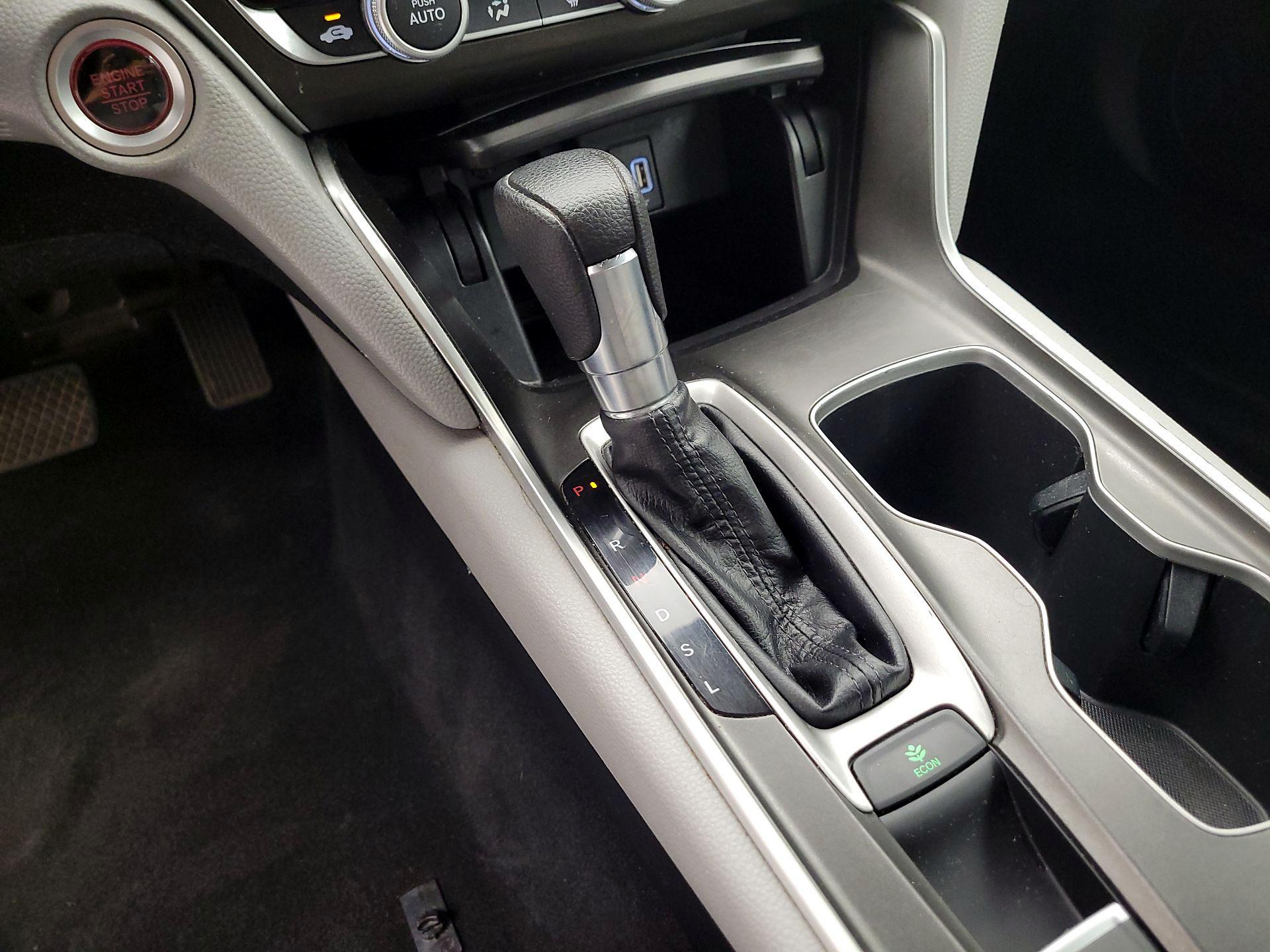 Thumbnail: 2018 Honda Accord - 17