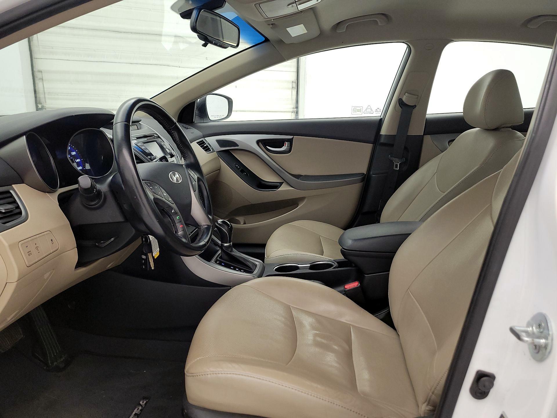 Thumbnail: 2015 Hyundai Elantra - 11