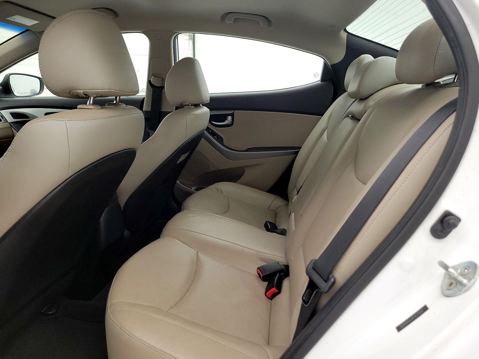 Thumbnail: 2015 Hyundai Elantra - 19