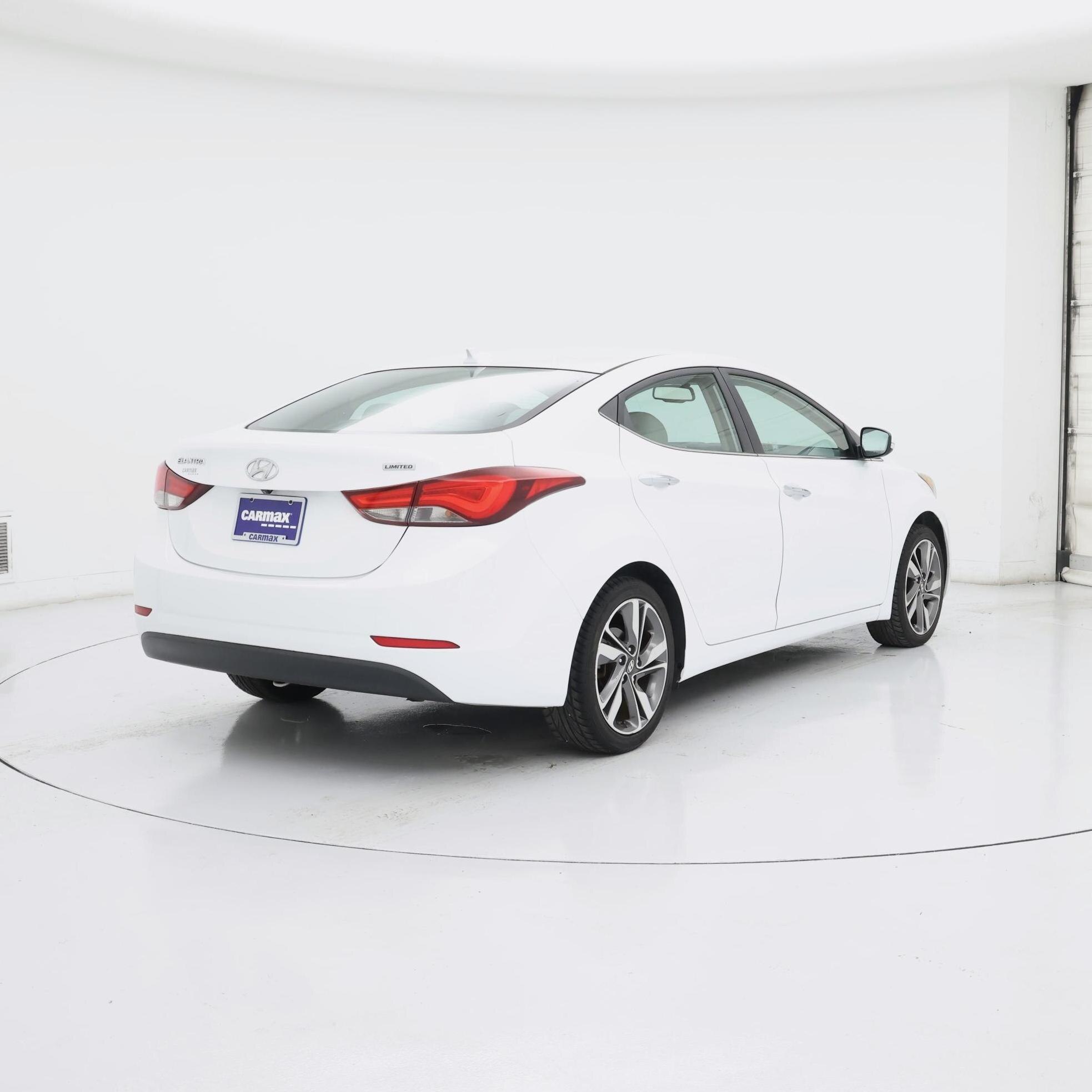 Thumbnail: 2015 Hyundai Elantra - 8