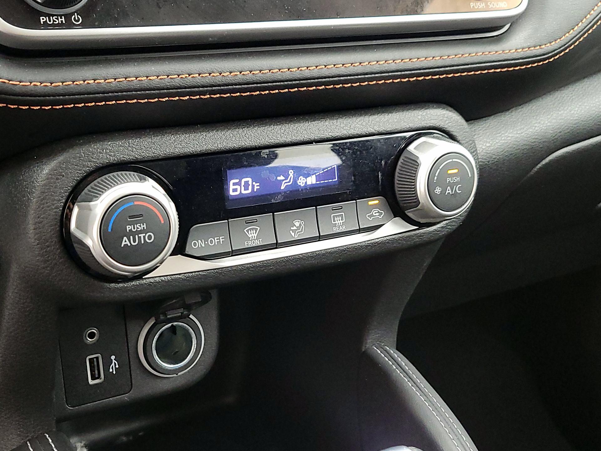 Thumbnail: 2020 Nissan Kicks - 16