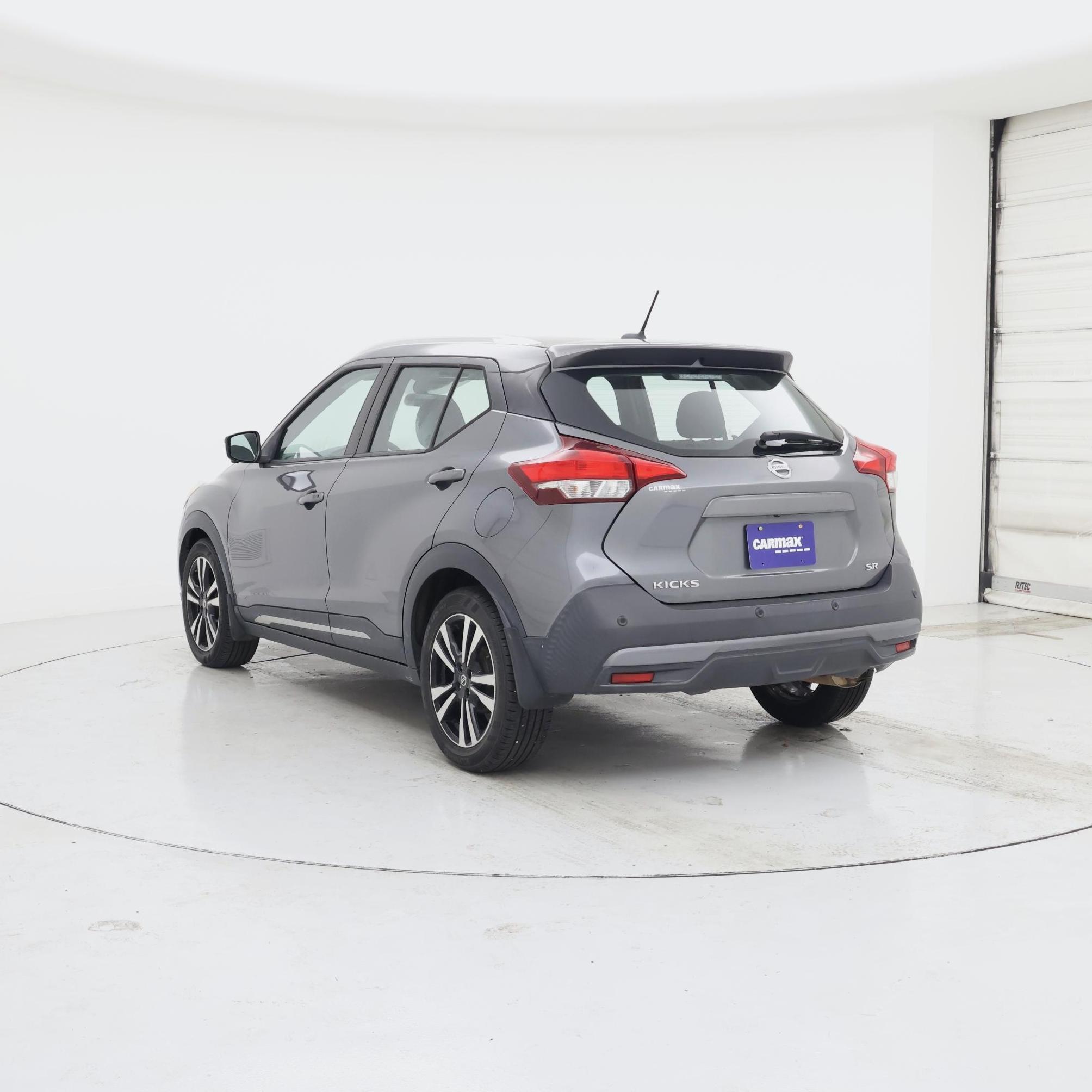 Thumbnail: 2020 Nissan Kicks - 2