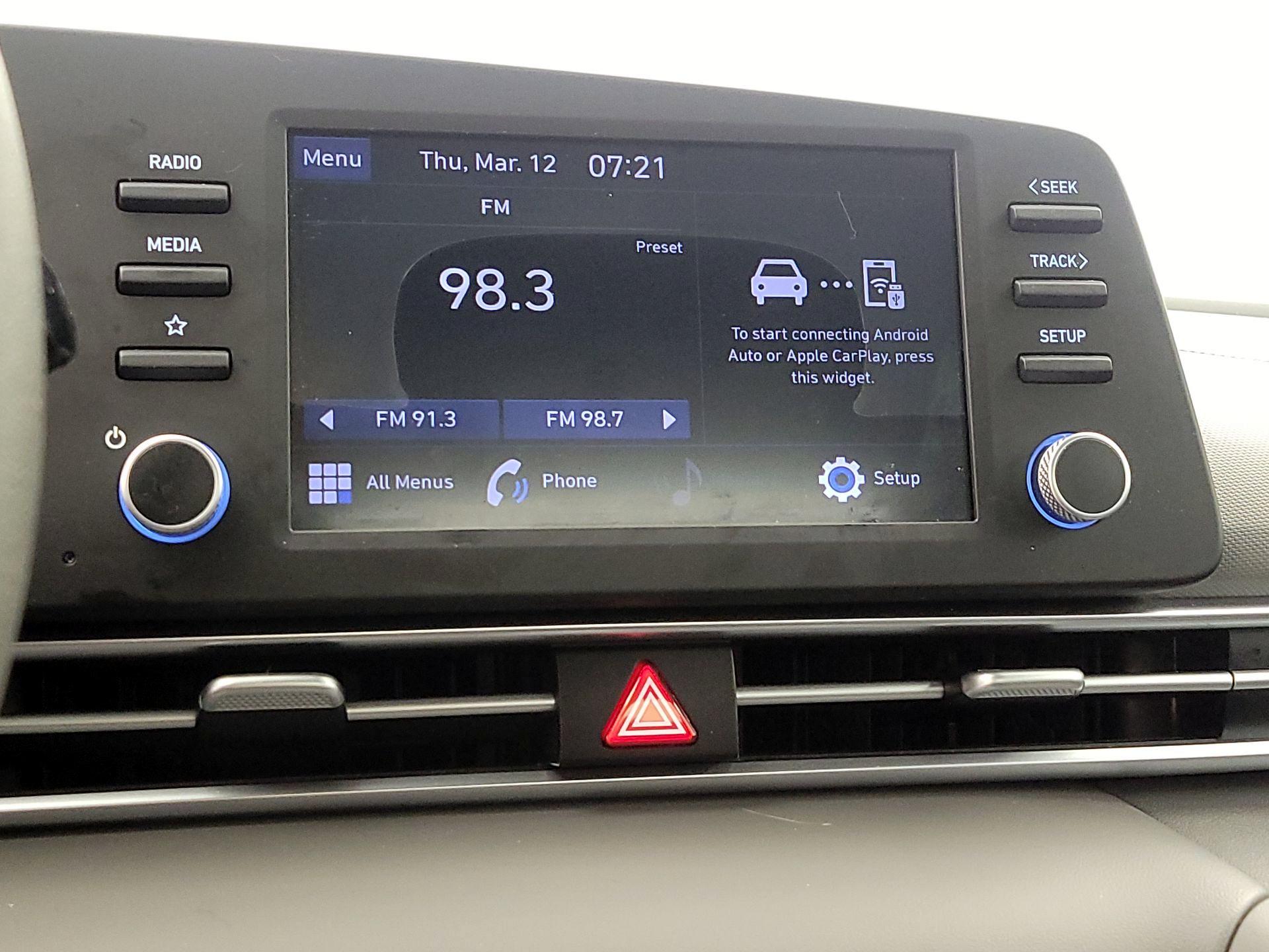 Thumbnail: 2022 Hyundai Elantra - 15