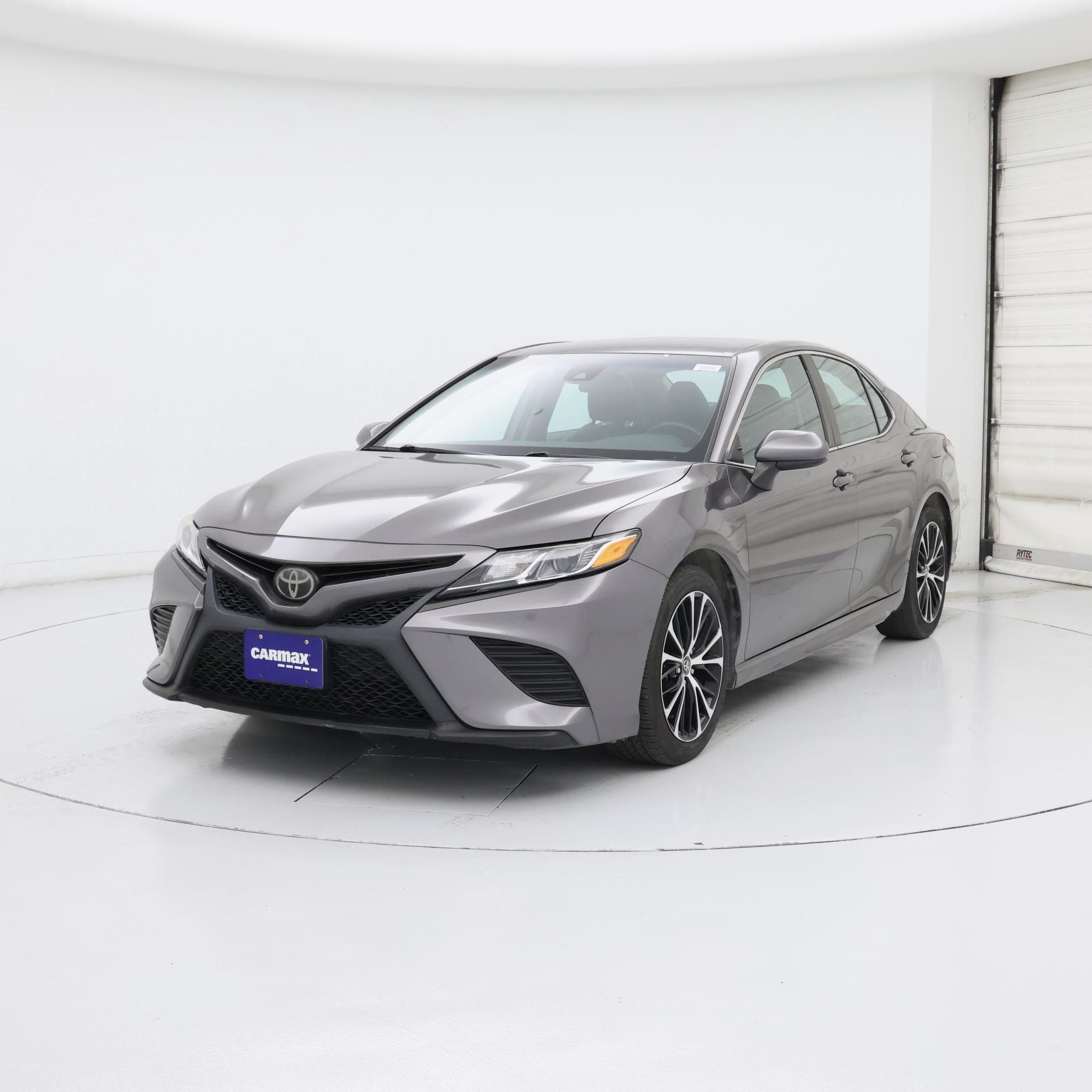 Thumbnail: 2020 Toyota Camry - 4