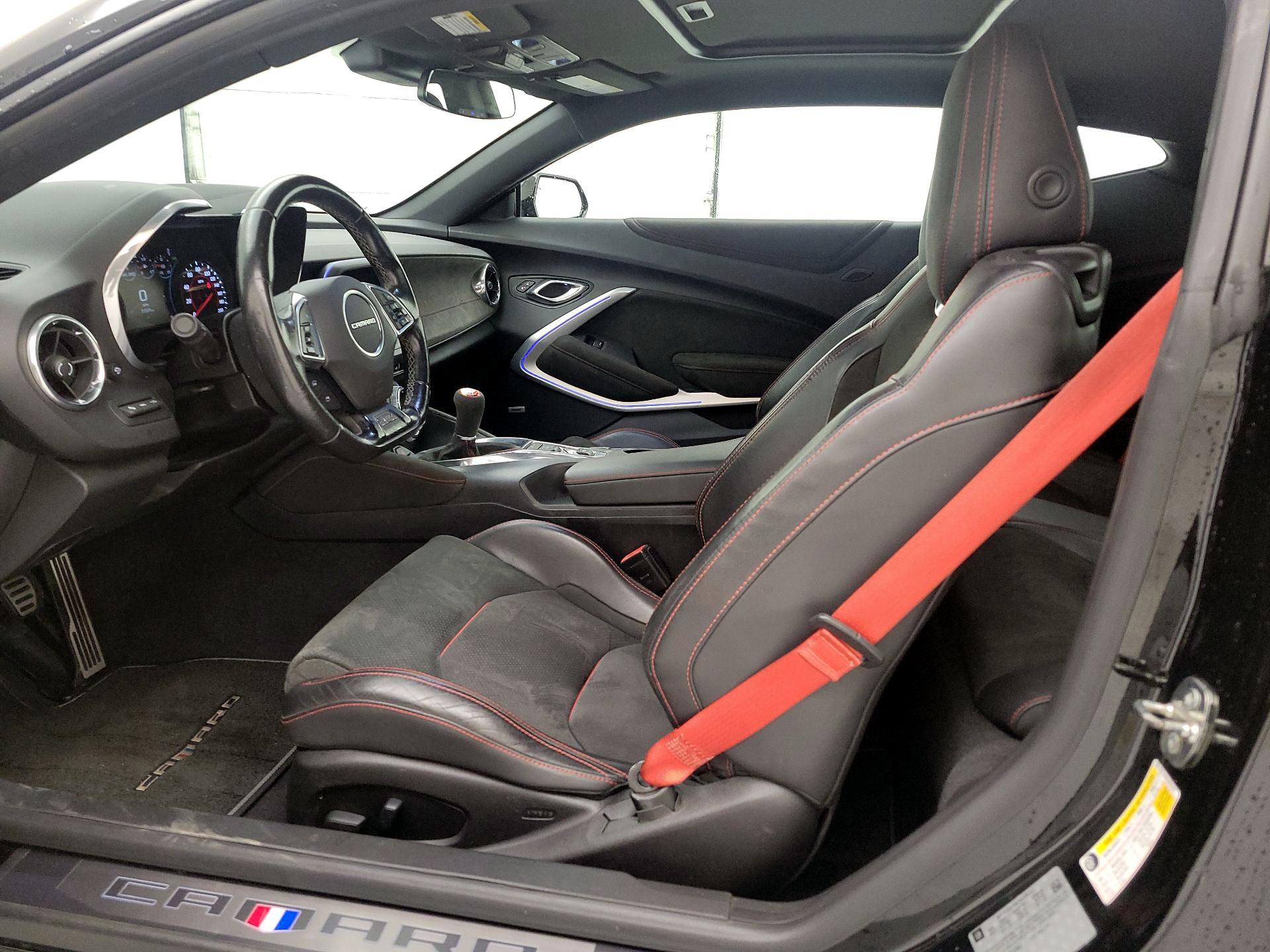 Thumbnail: 2017 Chevrolet Camaro - 11