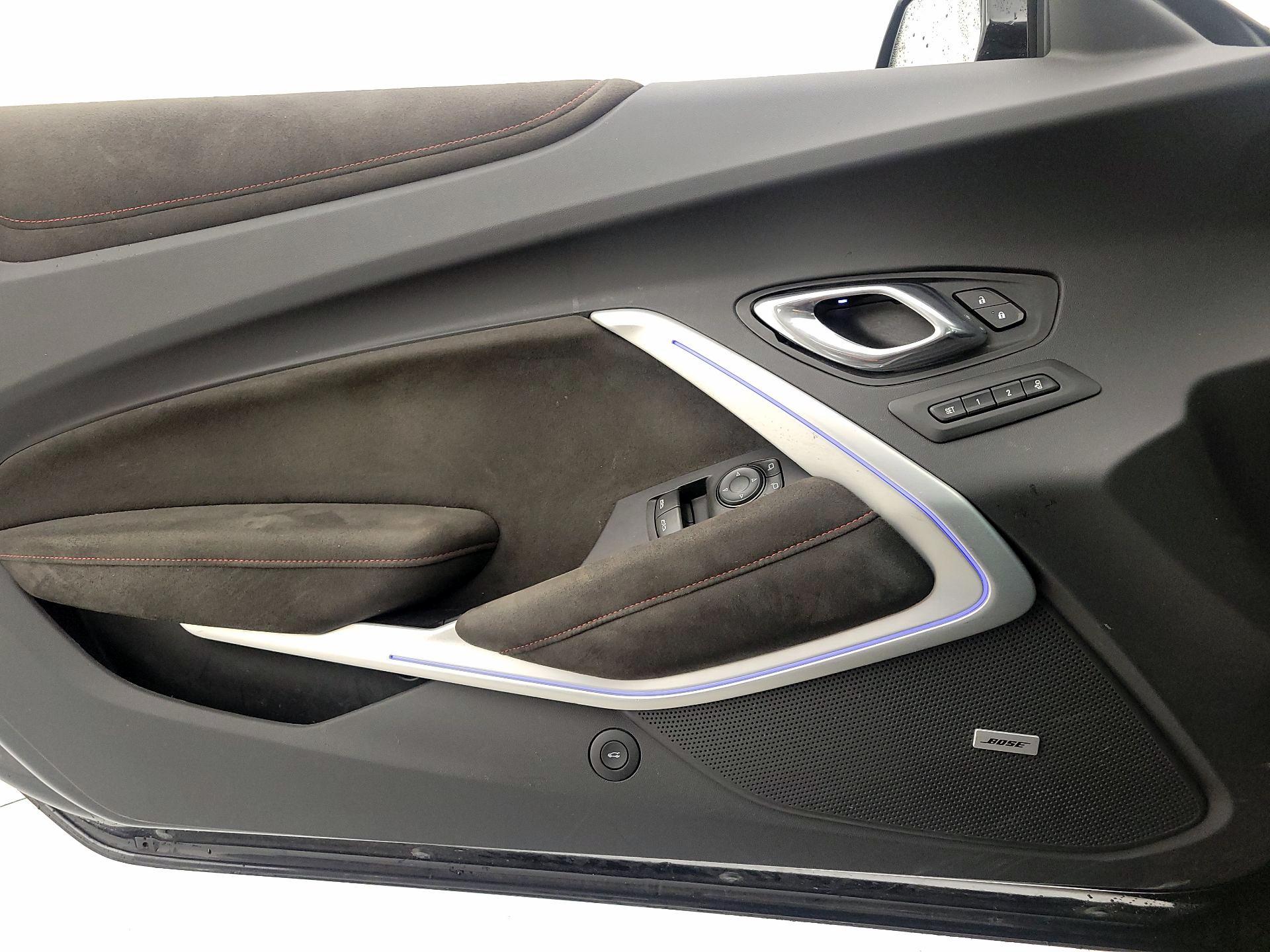 Thumbnail: 2017 Chevrolet Camaro - 12