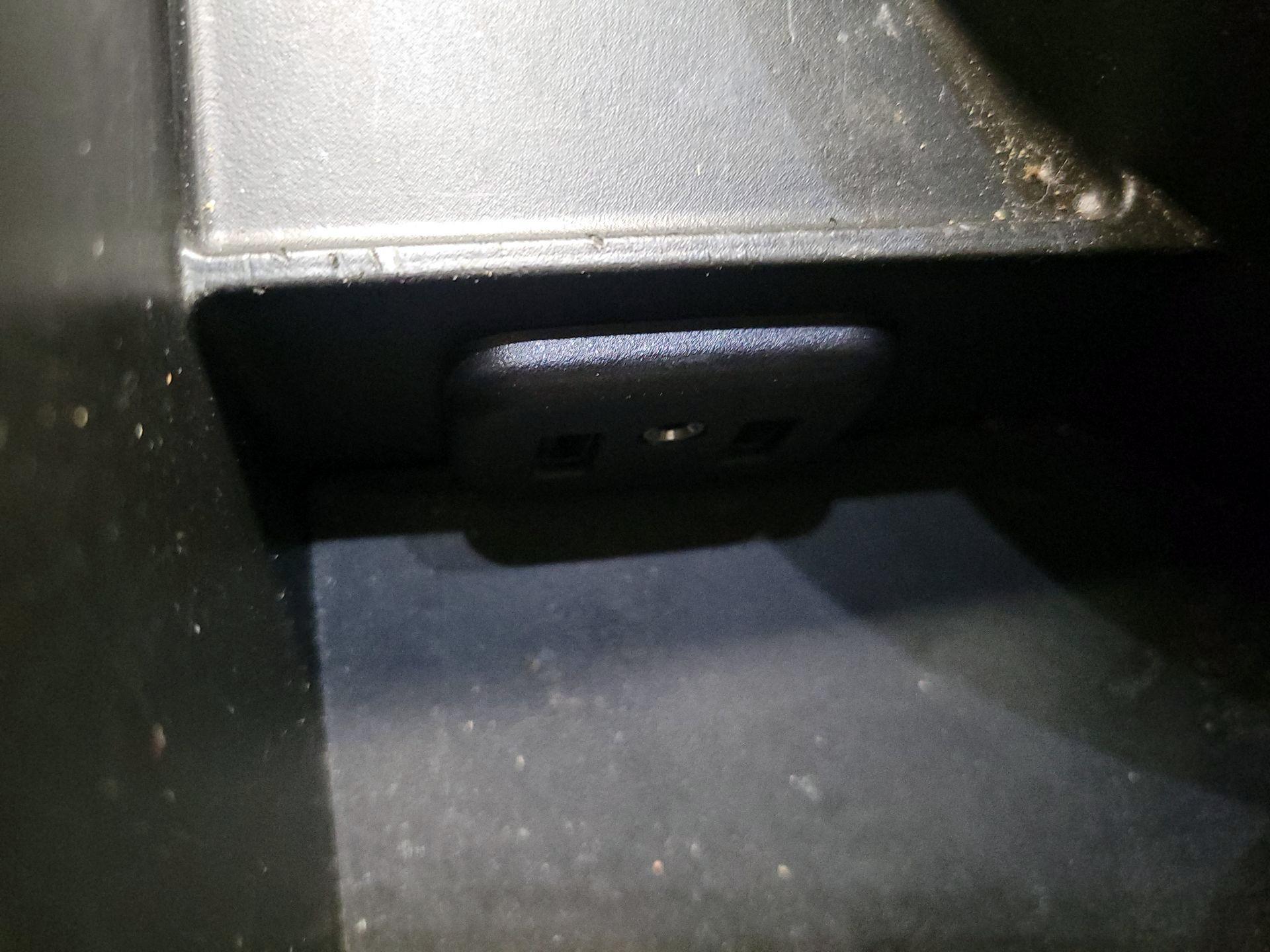 Thumbnail: 2017 Chevrolet Camaro - 18