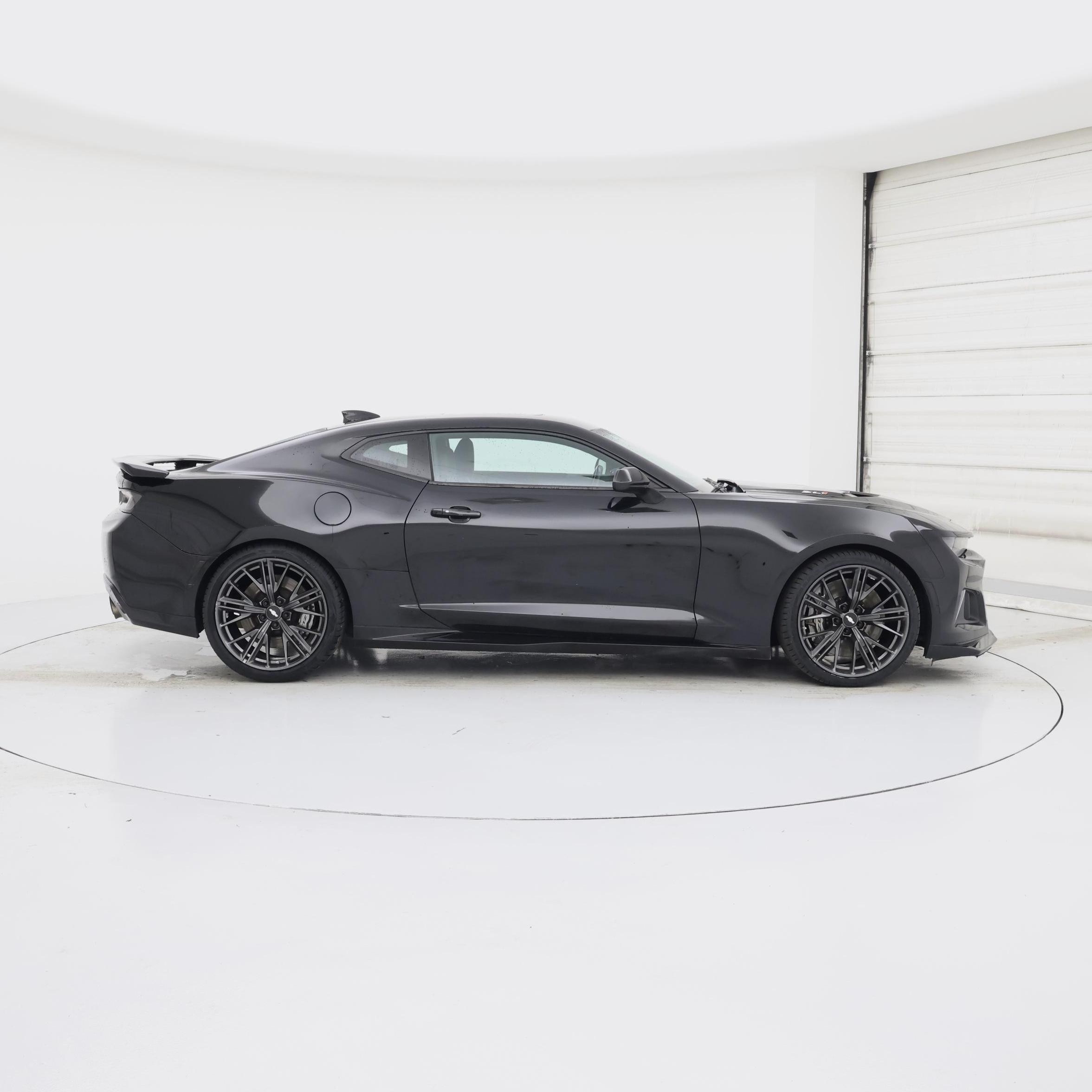 Thumbnail: 2017 Chevrolet Camaro - 7