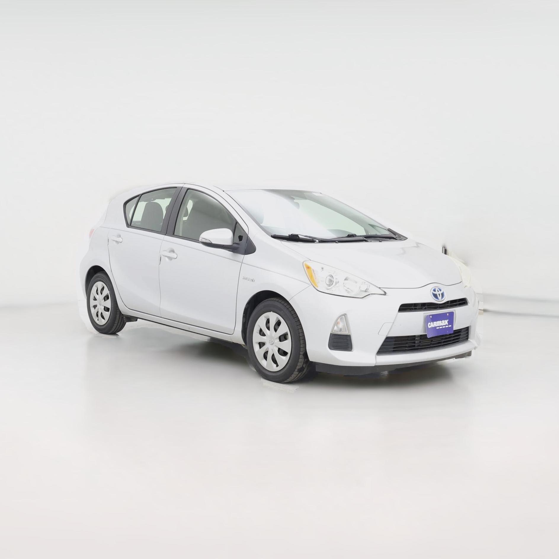 Thumbnail: 2014 Toyota Prius c - 1