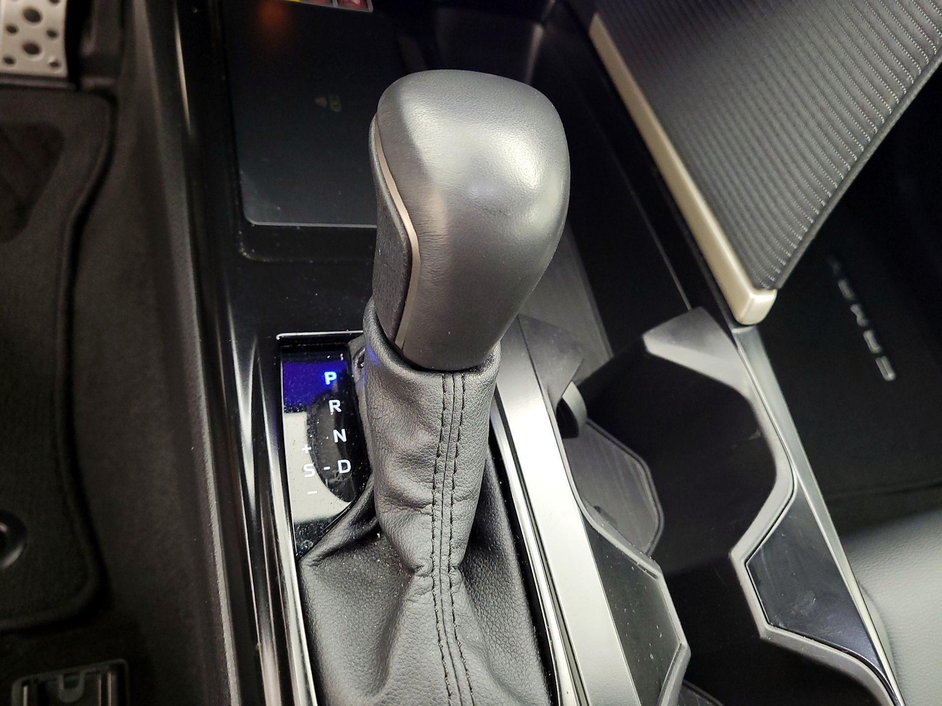 Thumbnail: 2025 Toyota Camry - 15