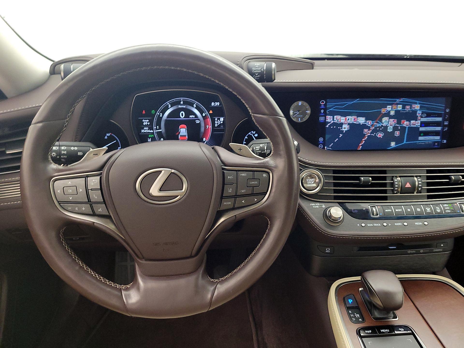 Thumbnail: 2020 Lexus LS - 10