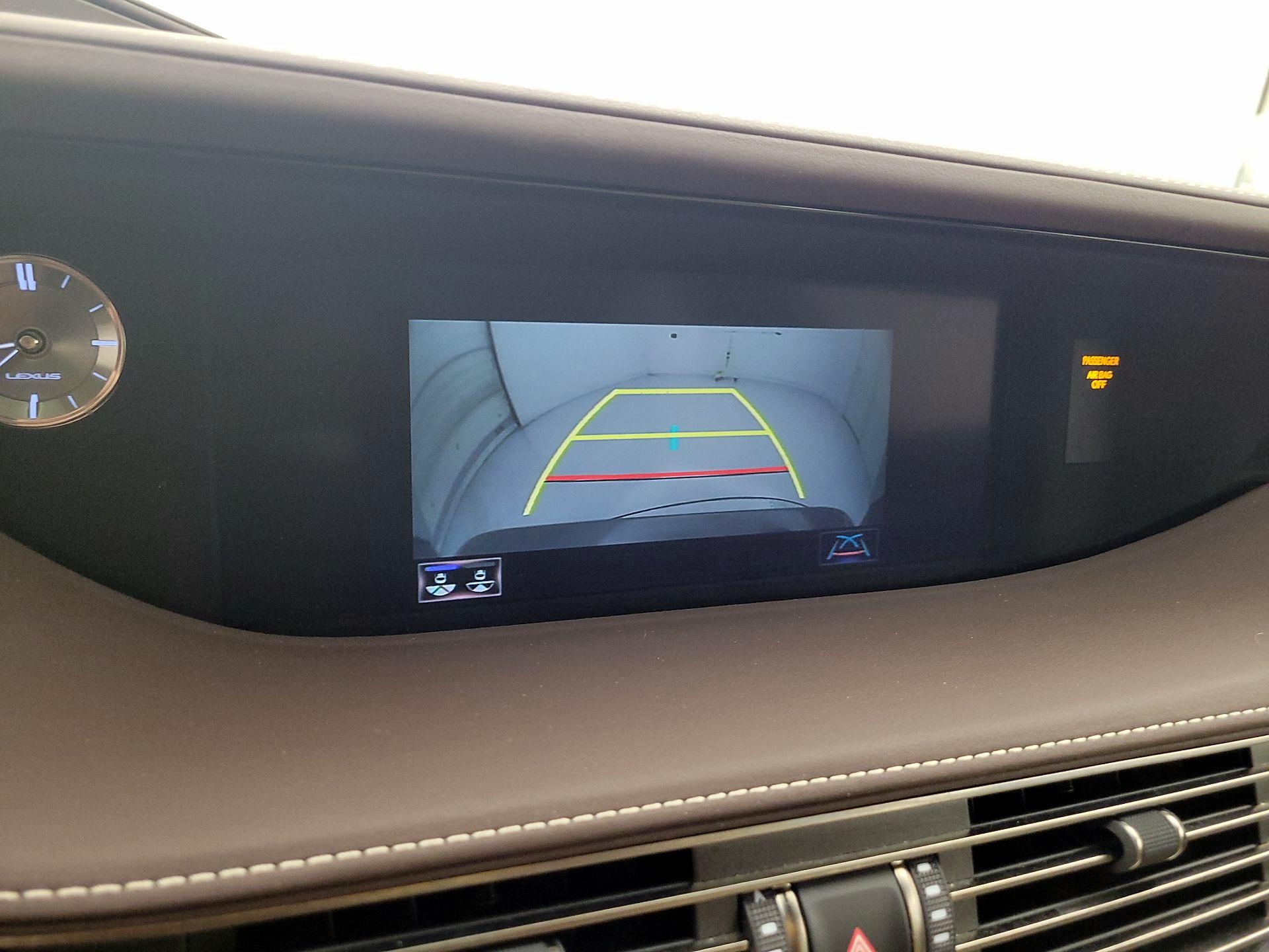 Thumbnail: 2020 Lexus LS - 14