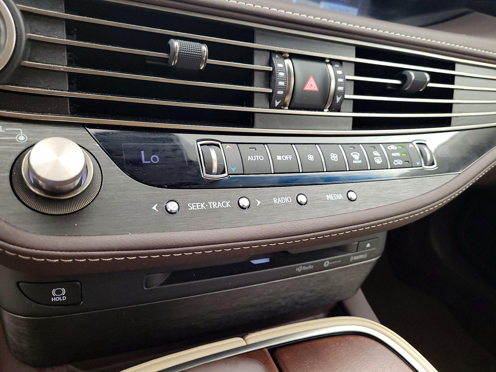 Thumbnail: 2020 Lexus LS - 16