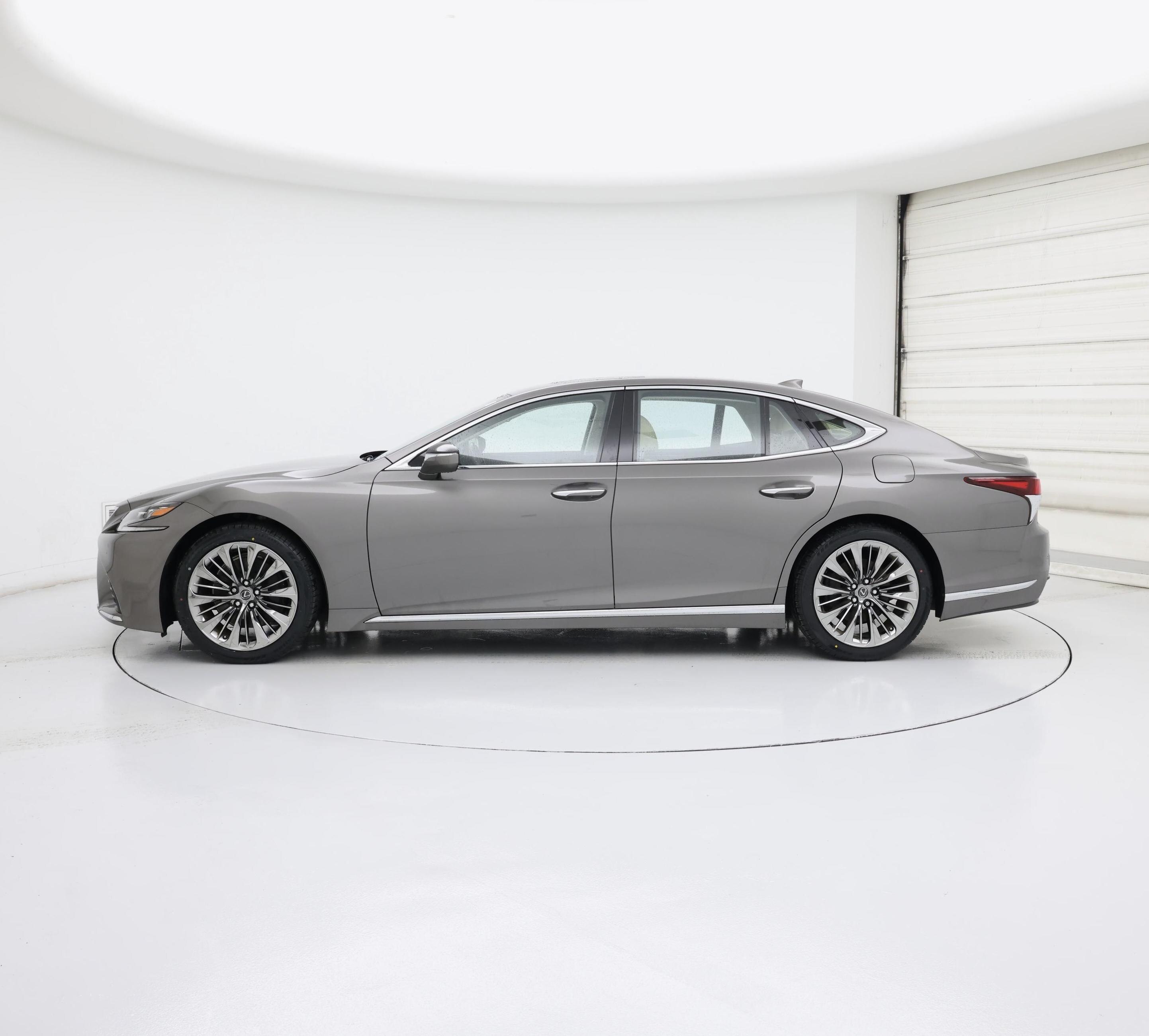 Thumbnail: 2020 Lexus LS - 3