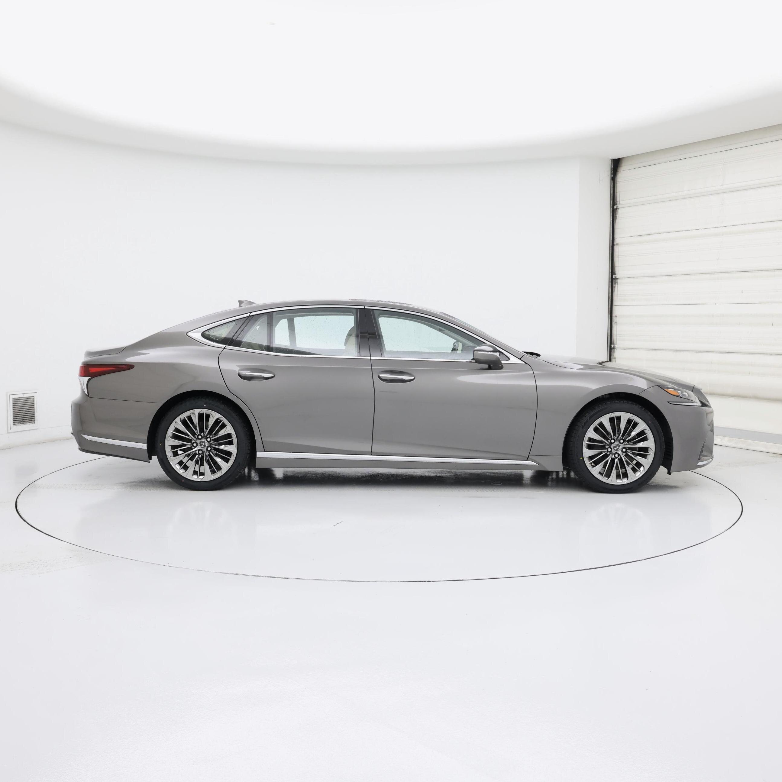 Thumbnail: 2020 Lexus LS - 7