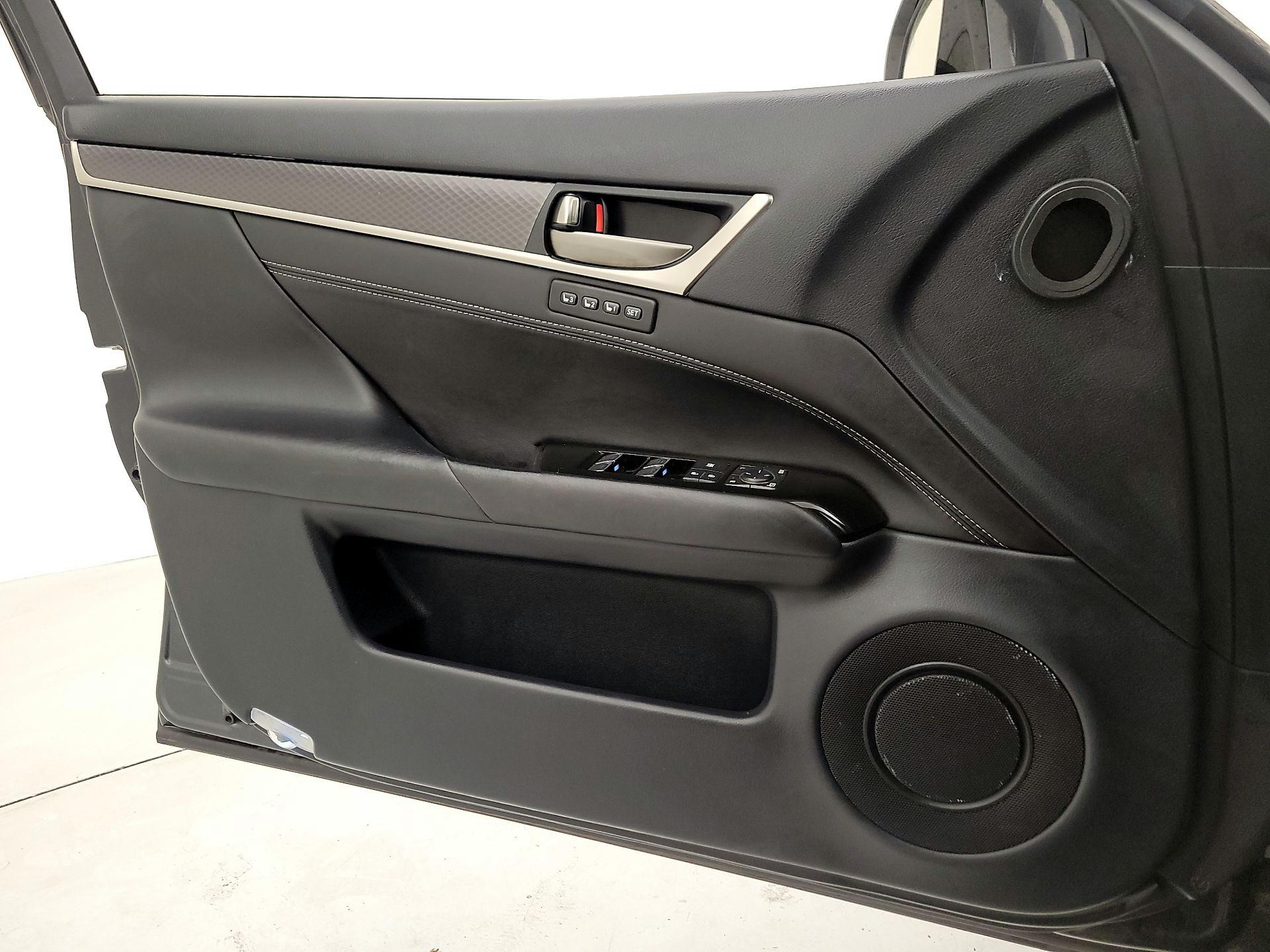 Thumbnail: 2017 Lexus GS - 12