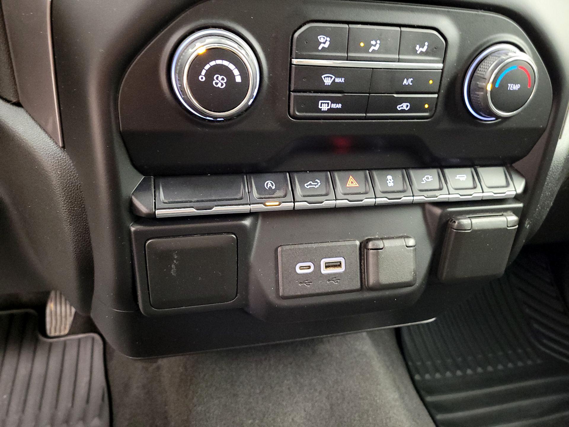 Thumbnail: 2021 Chevrolet Silverado 1500 - 18